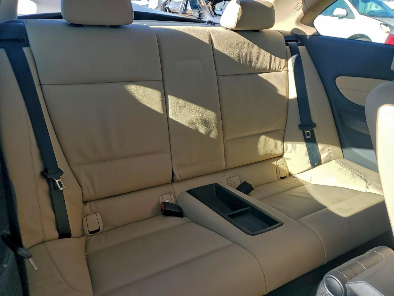 2012 Bmw 135 I Silver vin: WBAUC9C54CVM12608