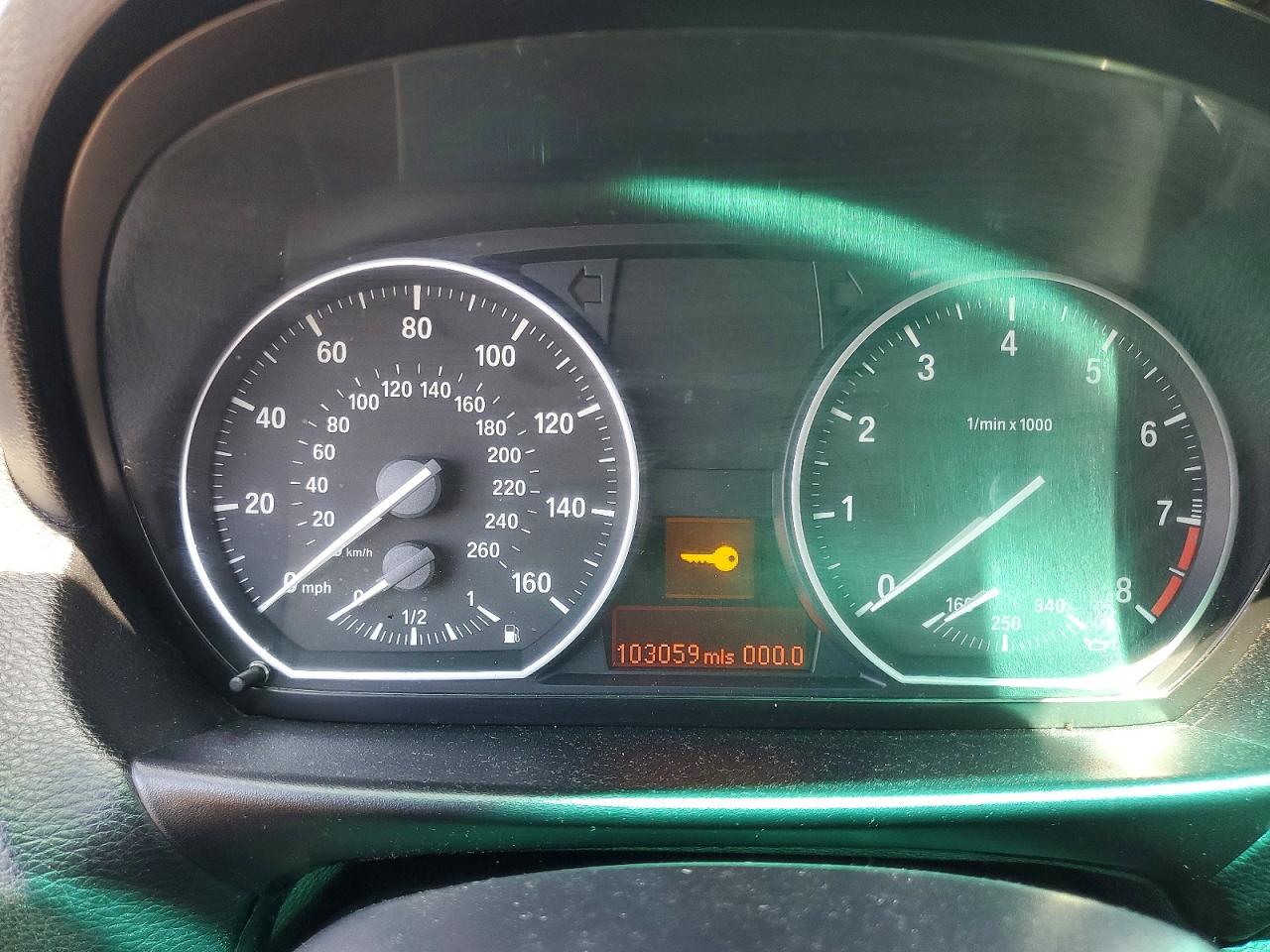 2011 Bmw 135 I Silver vin: WBAUC9C55BVM10526
