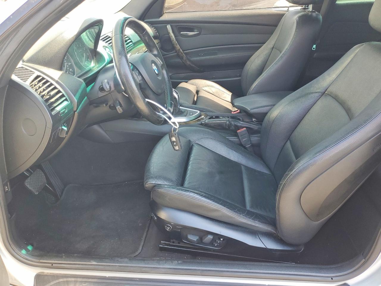 2011 Bmw 135 I Silver vin: WBAUC9C55BVM10526