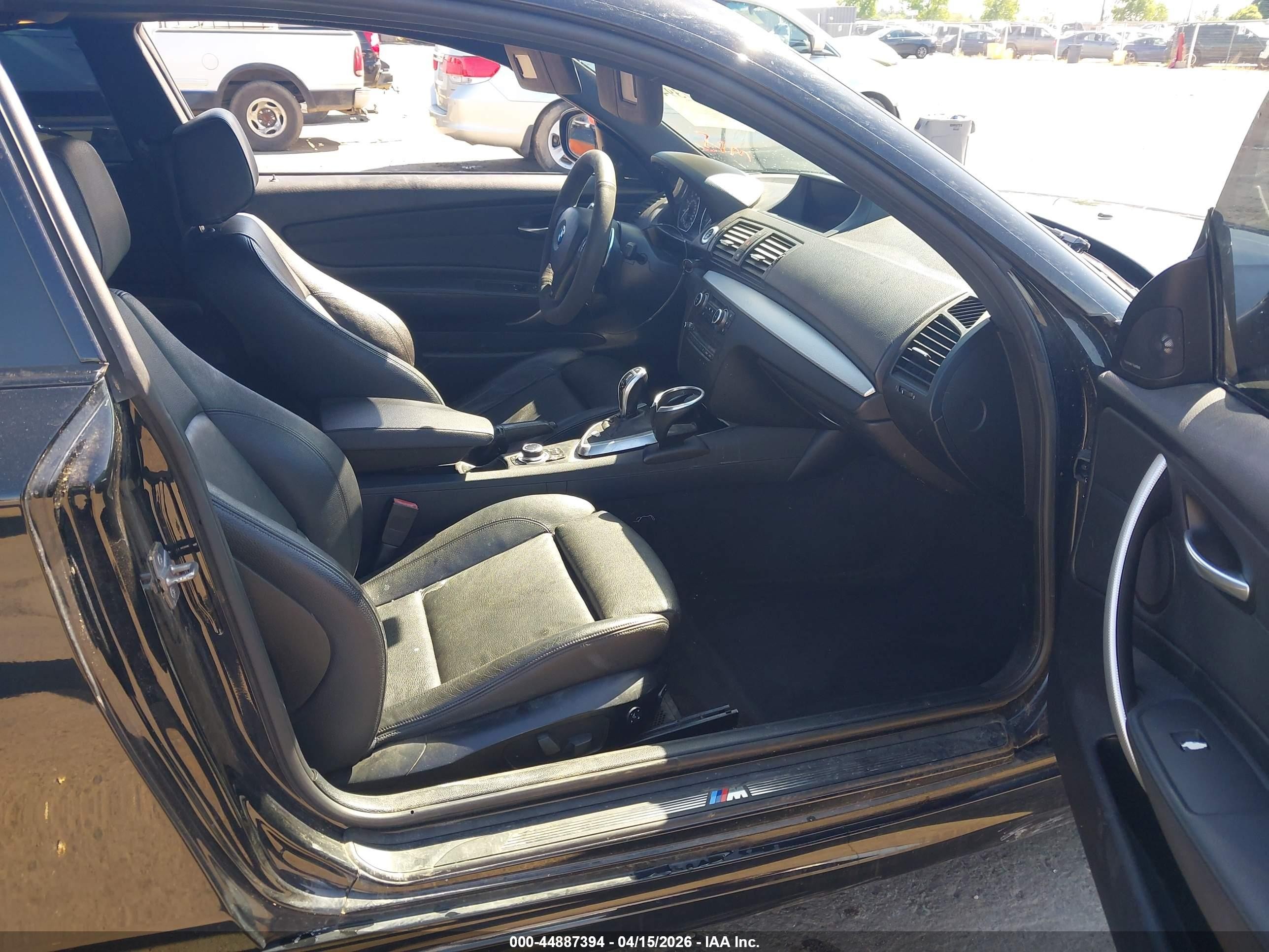 2011 Bmw 135i   Black vin: WBAUC9C55BVM11076