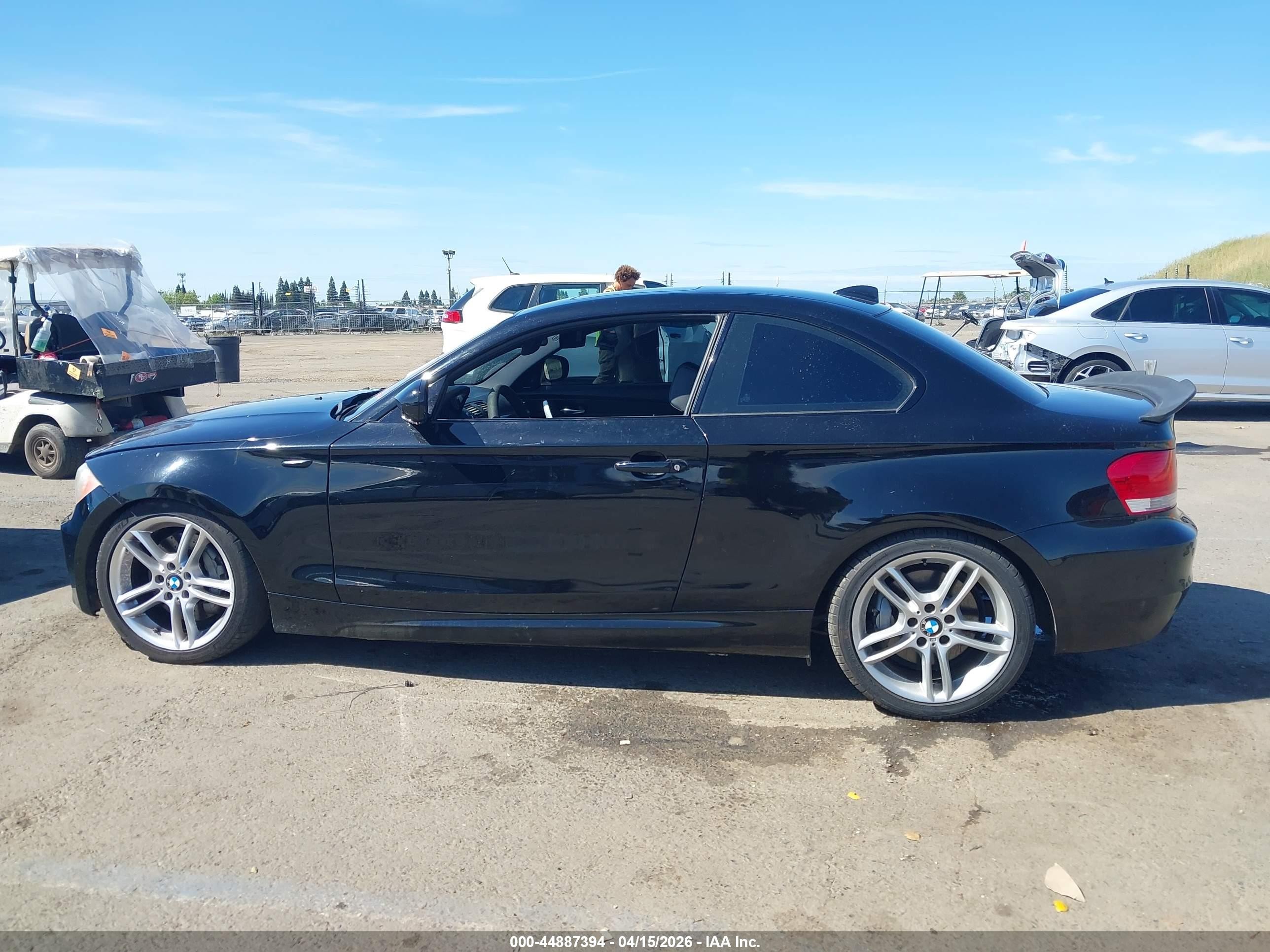 2011 Bmw 135i   Black vin: WBAUC9C55BVM11076