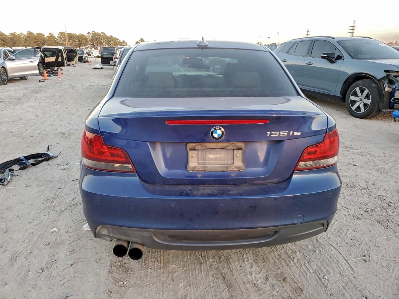 2013 Bmw 135 I Blue vin: WBAUC9C55DVY60132