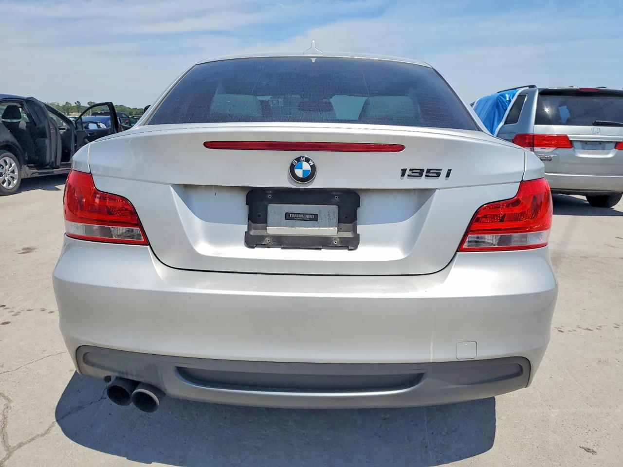 2013 Bmw 135 I Серебряный vin: WBAUC9C55DVY60258