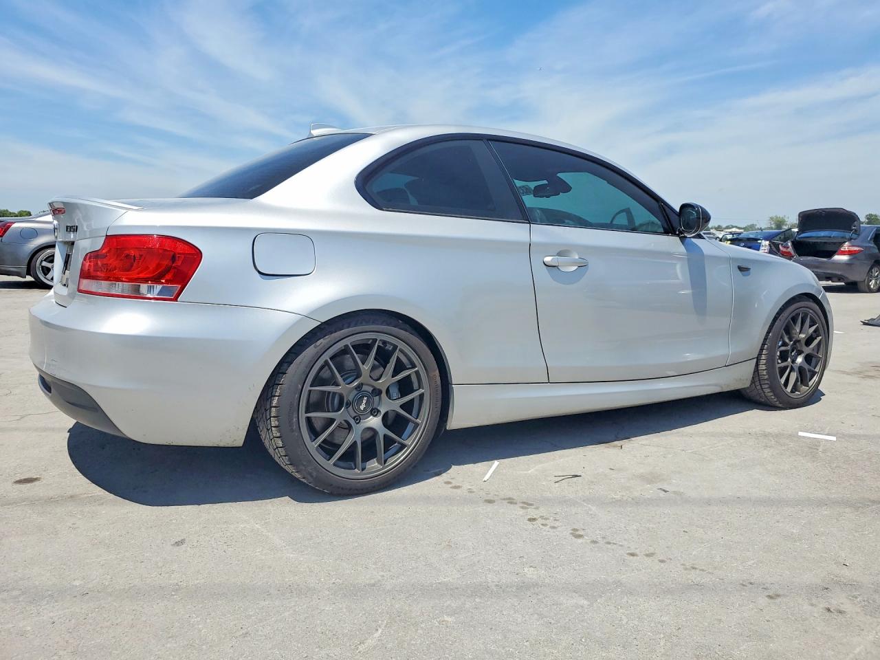 2013 Bmw 135 I Серебряный vin: WBAUC9C55DVY60258