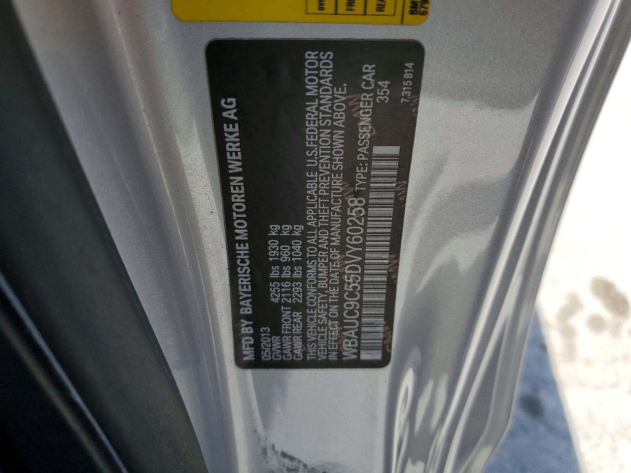2013 Bmw 135 I Серебряный vin: WBAUC9C55DVY60258