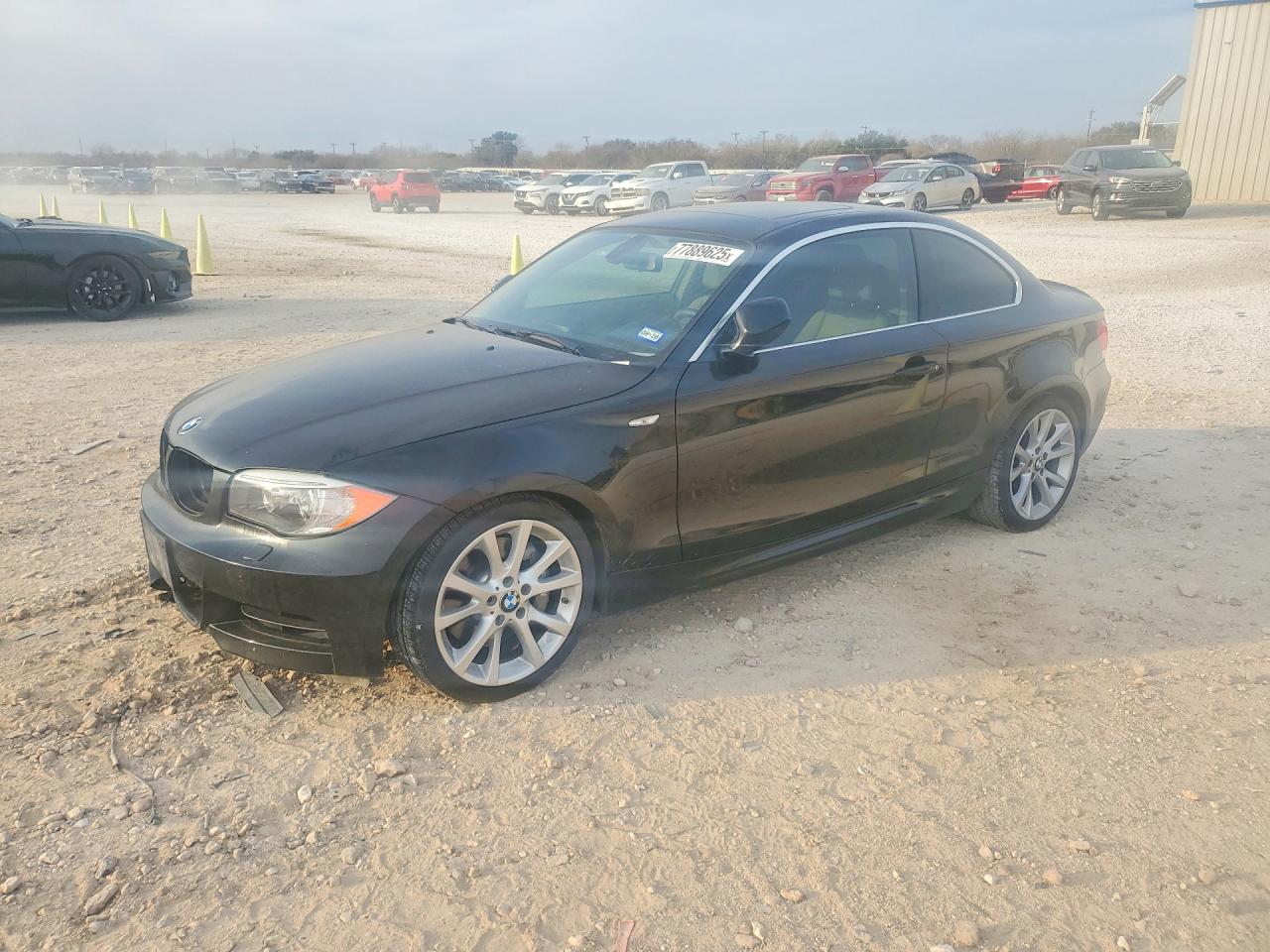 2013 Bmw 135 I Черный vin: WBAUC9C55DVY99710