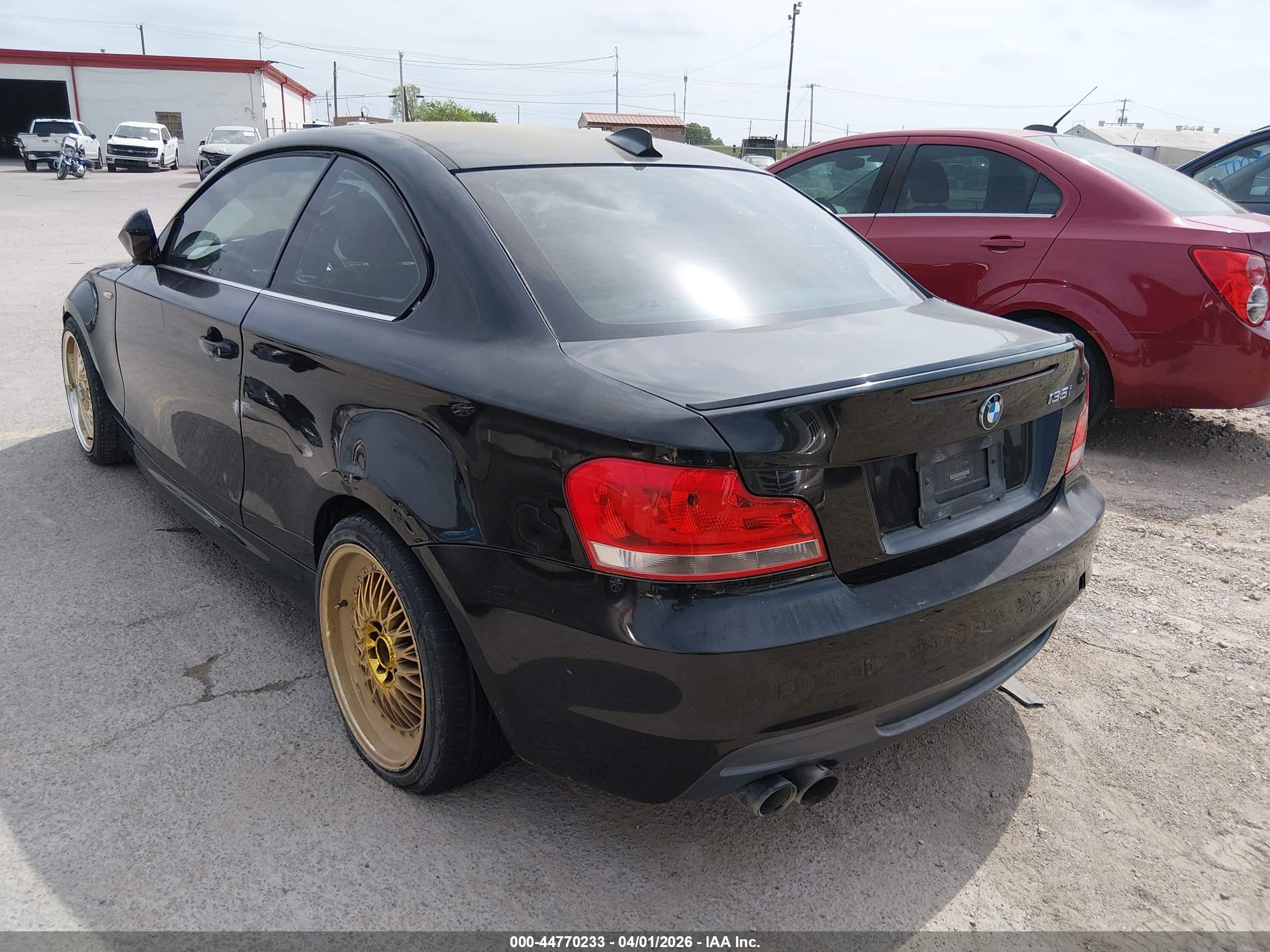 2012 Bmw 135i   Black vin: WBAUC9C56CVM12352