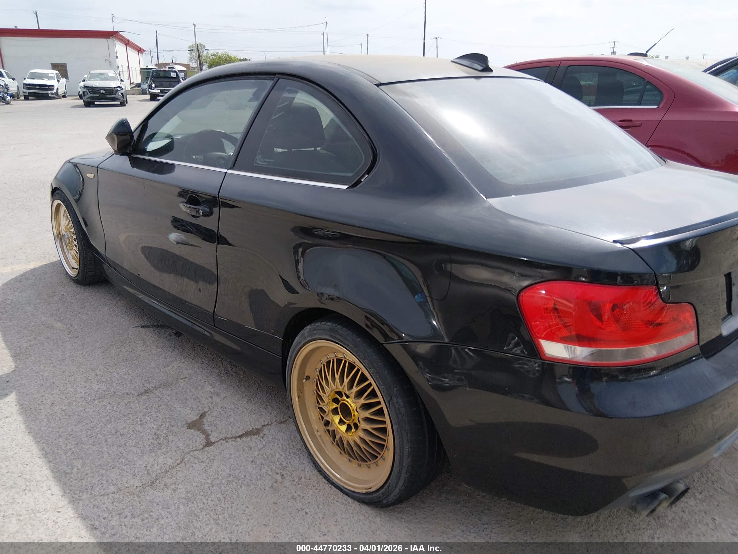 2012 Bmw 135i   Black vin: WBAUC9C56CVM12352
