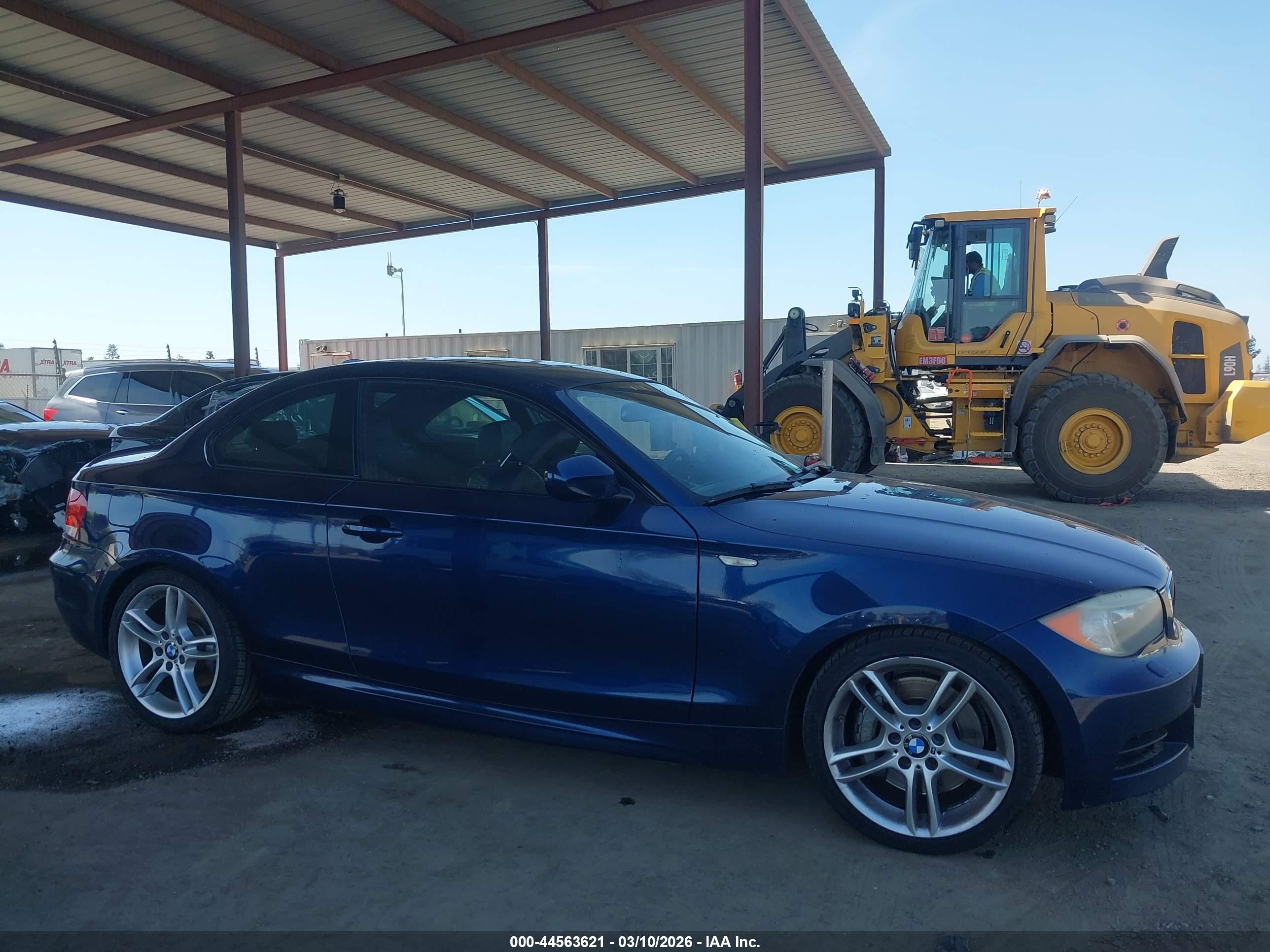 2012 Bmw 135i   Blue vin: WBAUC9C56CVM13050