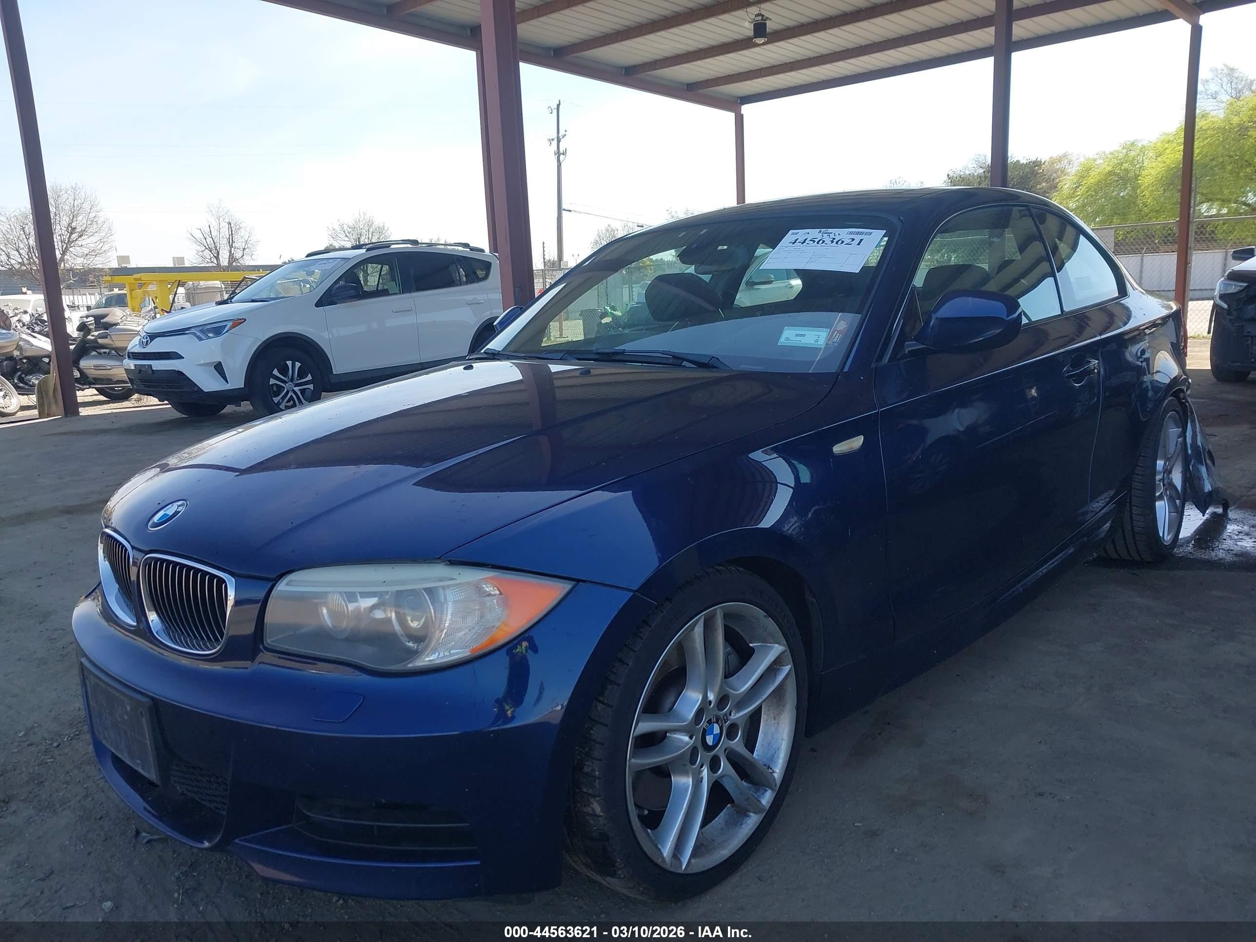 2012 Bmw 135i   Blue vin: WBAUC9C56CVM13050