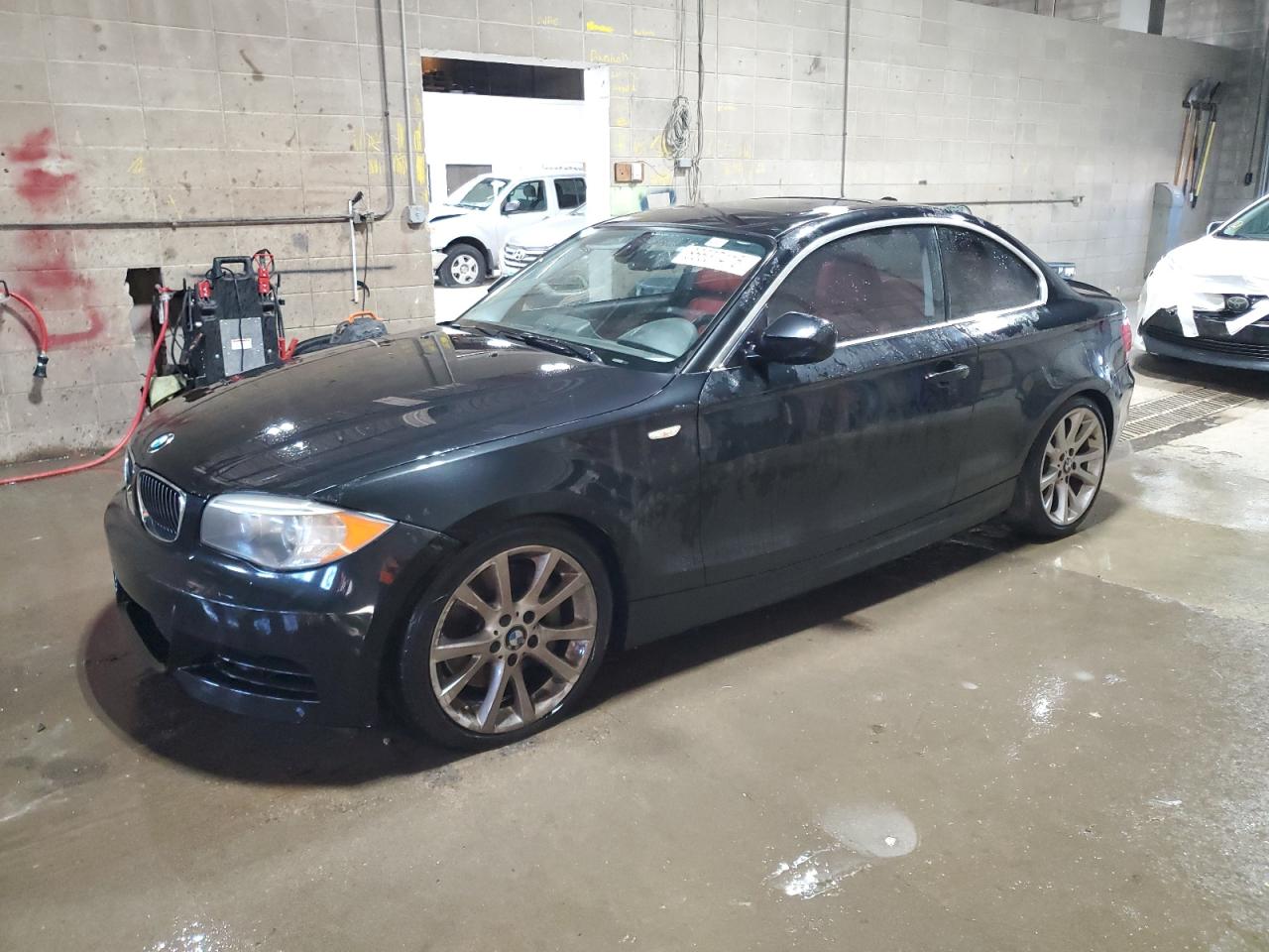 2012 Bmw 135 I Черный vin: WBAUC9C56CVM13260