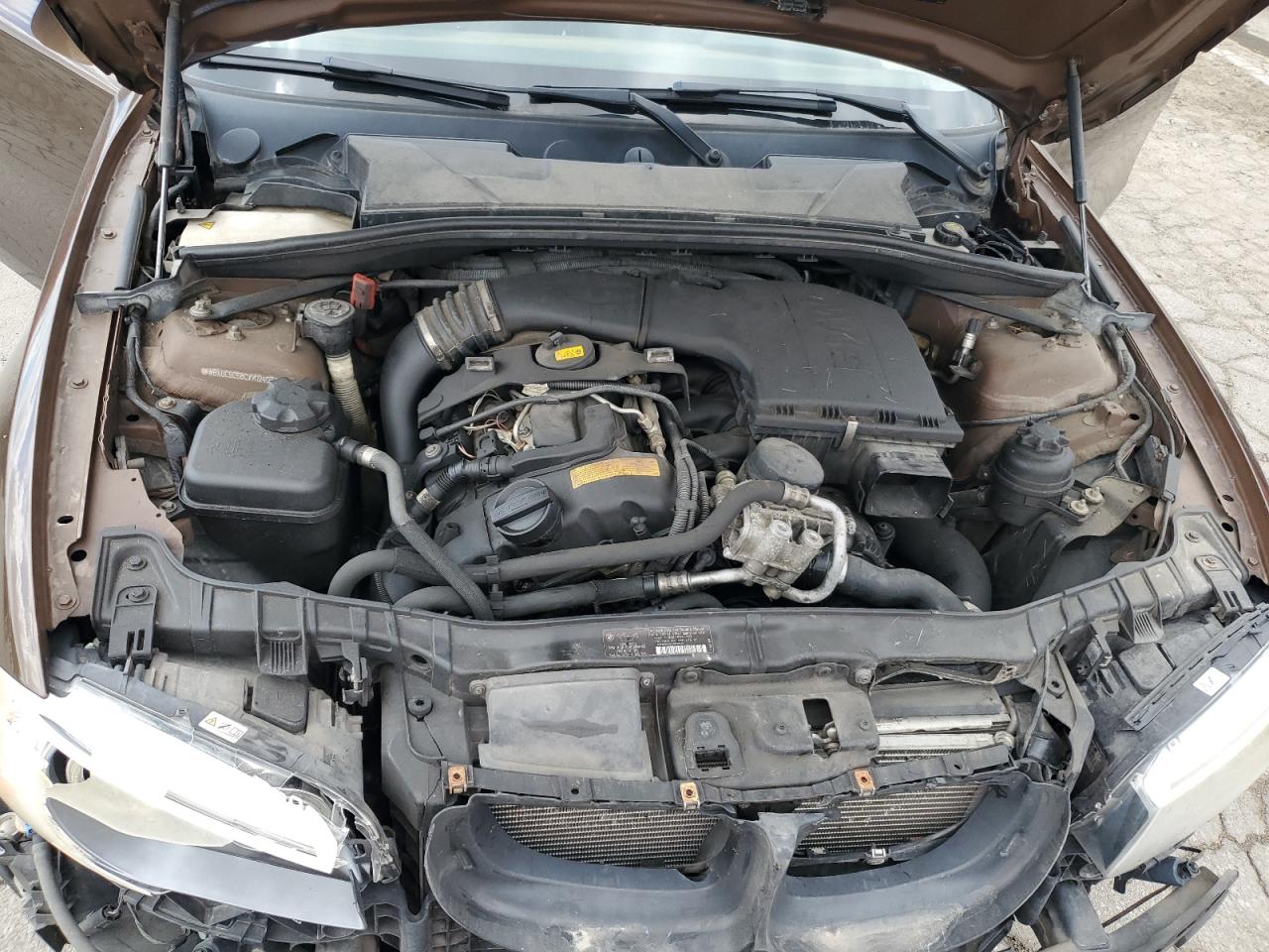 2012 Bmw 135 I Brown vin: WBAUC9C58CVM12403