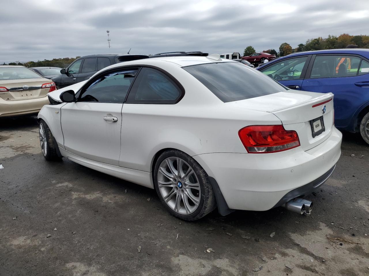 2013 Bmw 135 I White vin: WBAUC9C58DVM13861