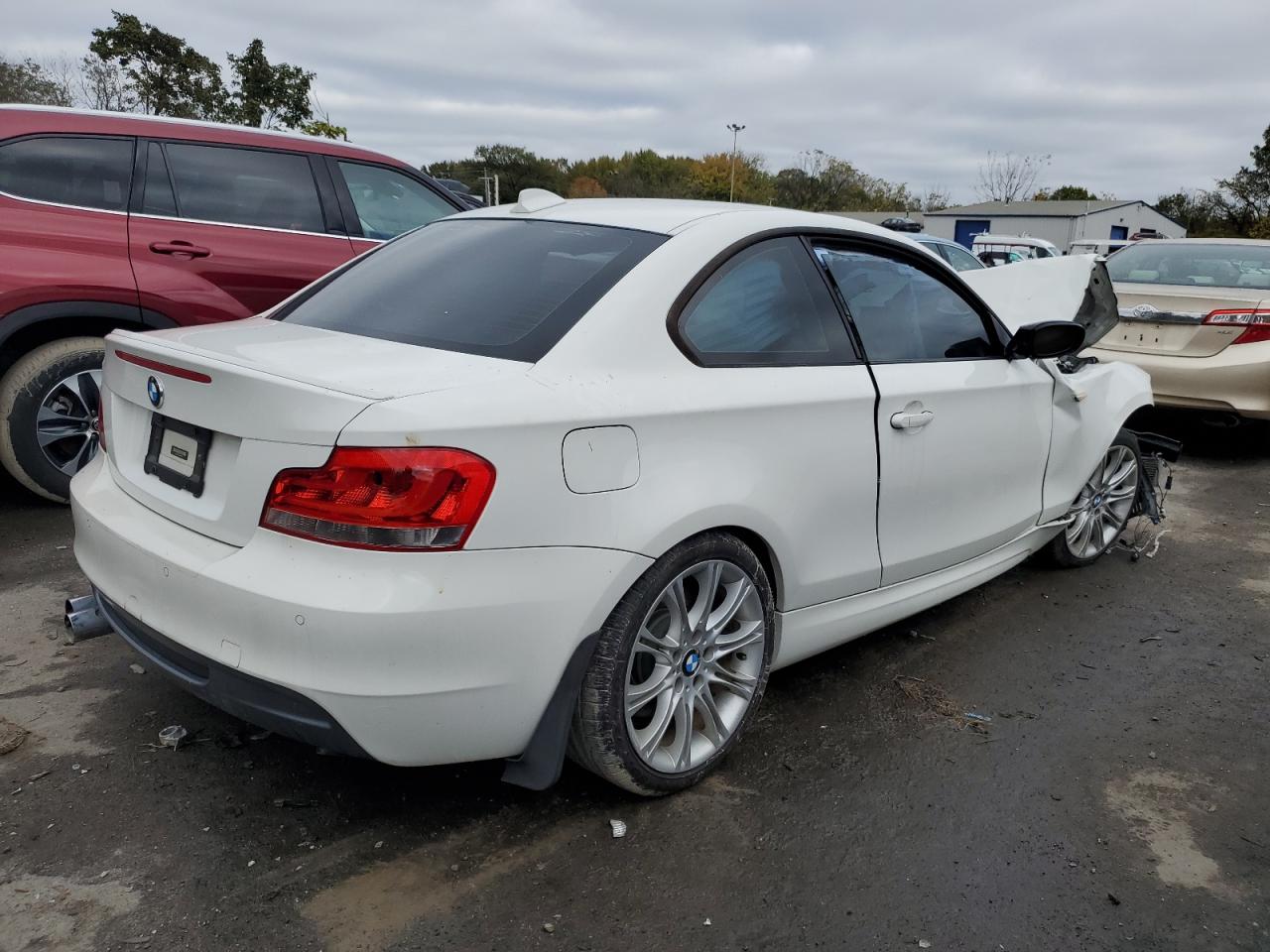 2013 Bmw 135 I White vin: WBAUC9C58DVM13861