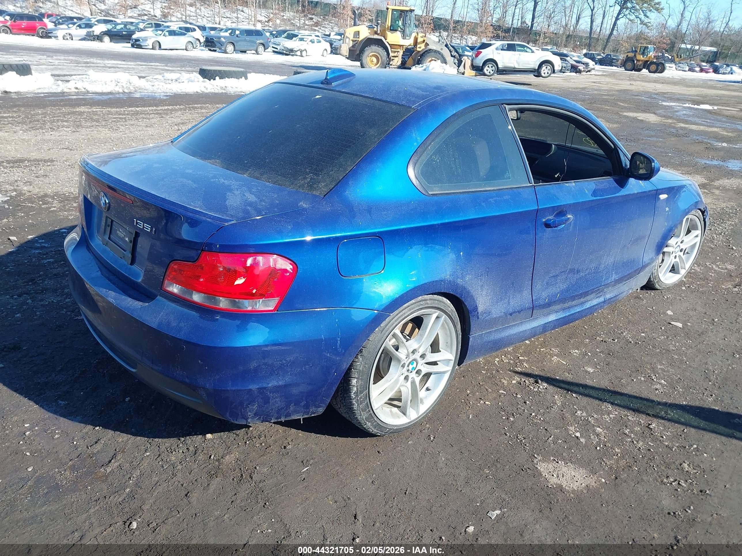 2013 Bmw 135i   Blue vin: WBAUC9C58DVY60285
