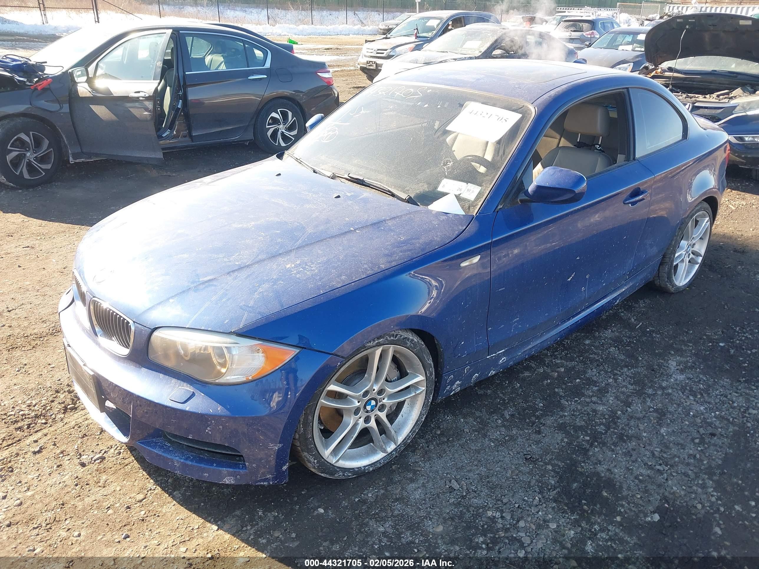 2013 Bmw 135i   Blue vin: WBAUC9C58DVY60285