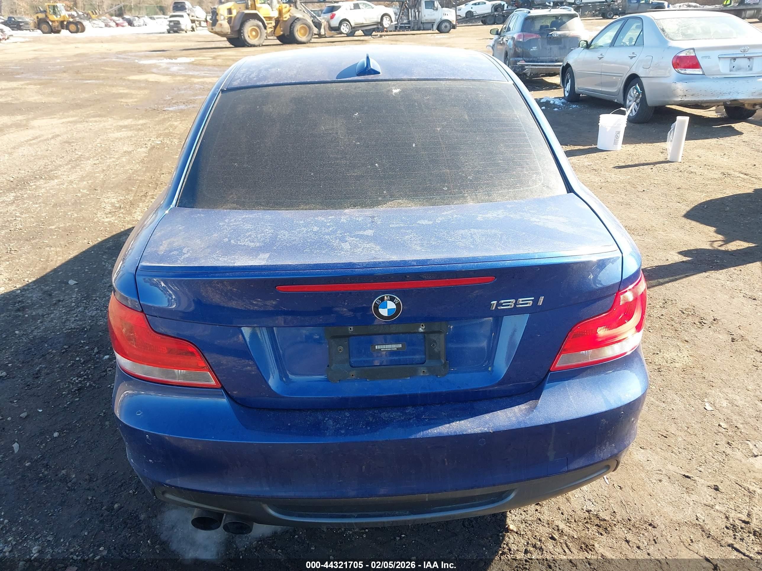 2013 Bmw 135i   Blue vin: WBAUC9C58DVY60285
