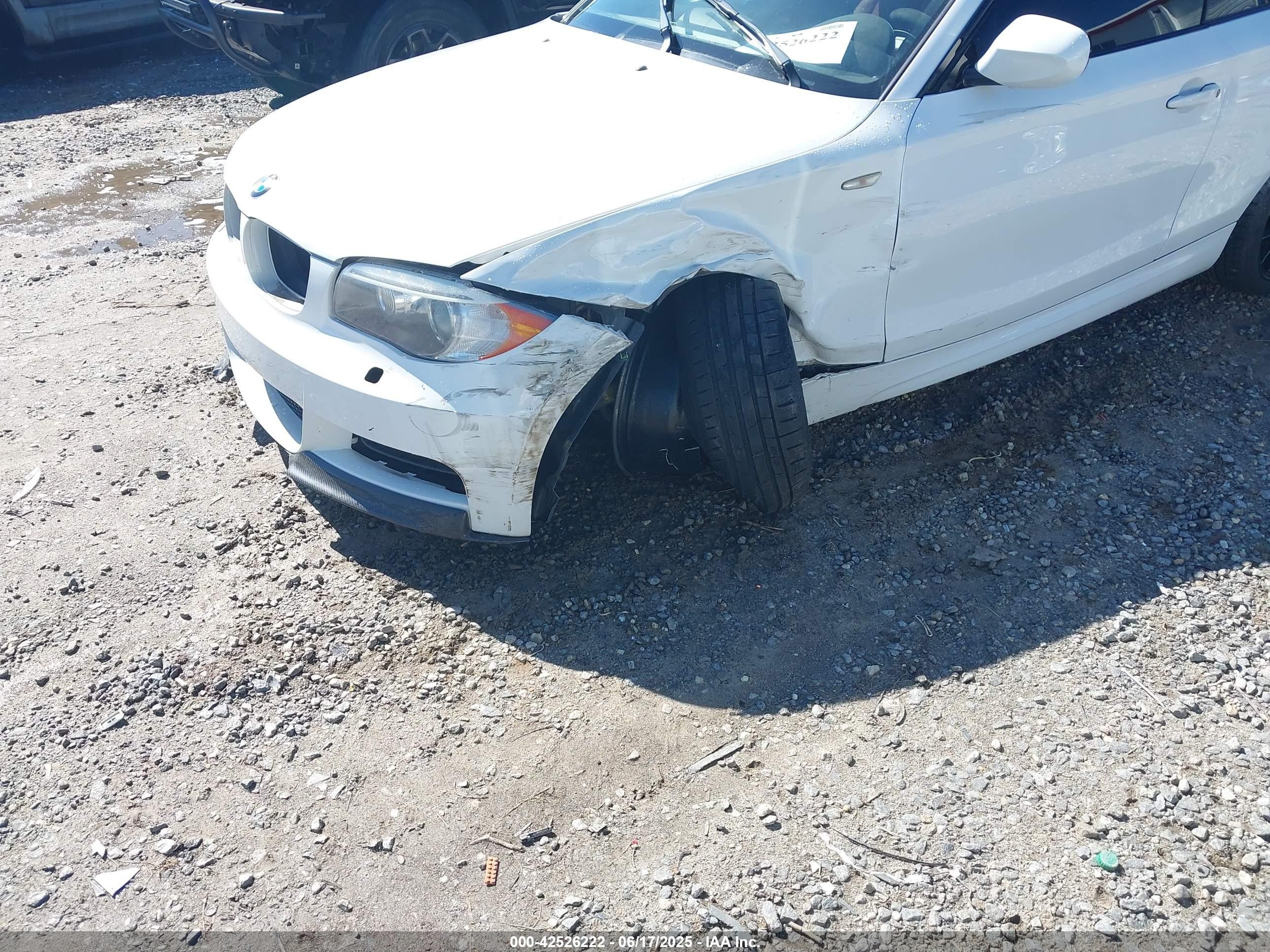 2013 Bmw 135i   White vin: WBAUC9C59DVM13710