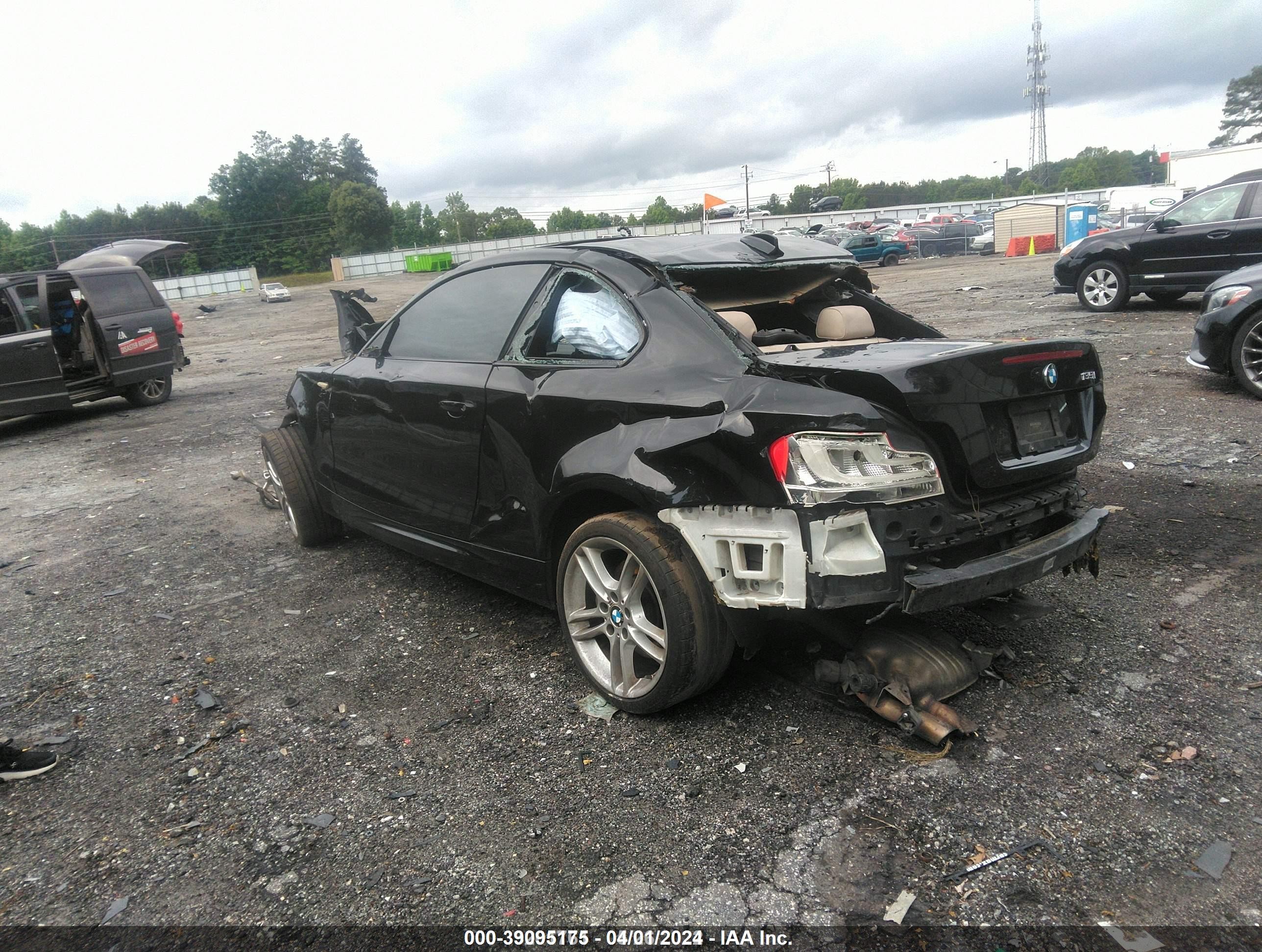 2012 Bmw 135i   Black vin: WBAUC9C5XCVM11883