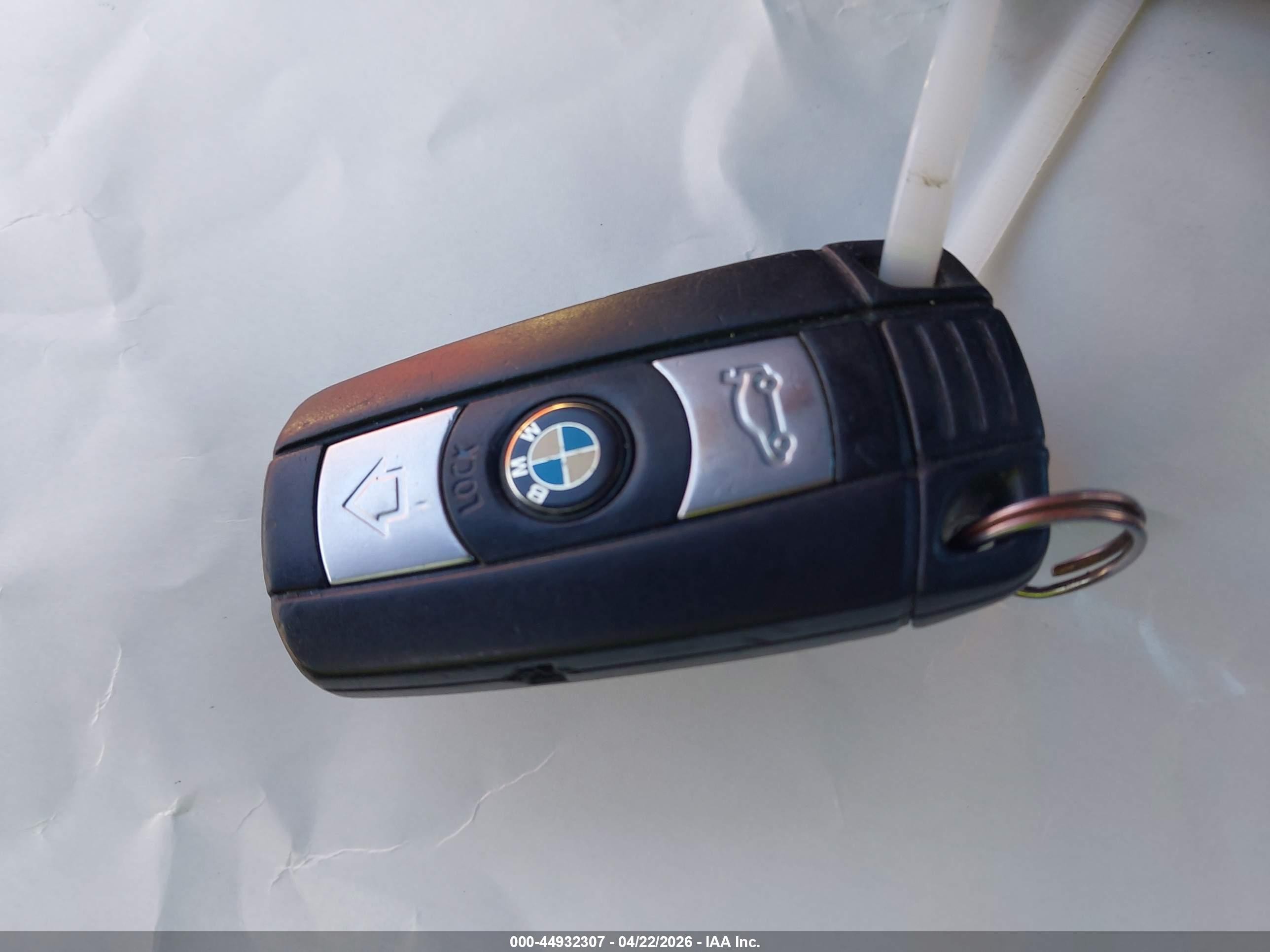 2013 Bmw 135i White vin: WBAUC9C5XDVM13358