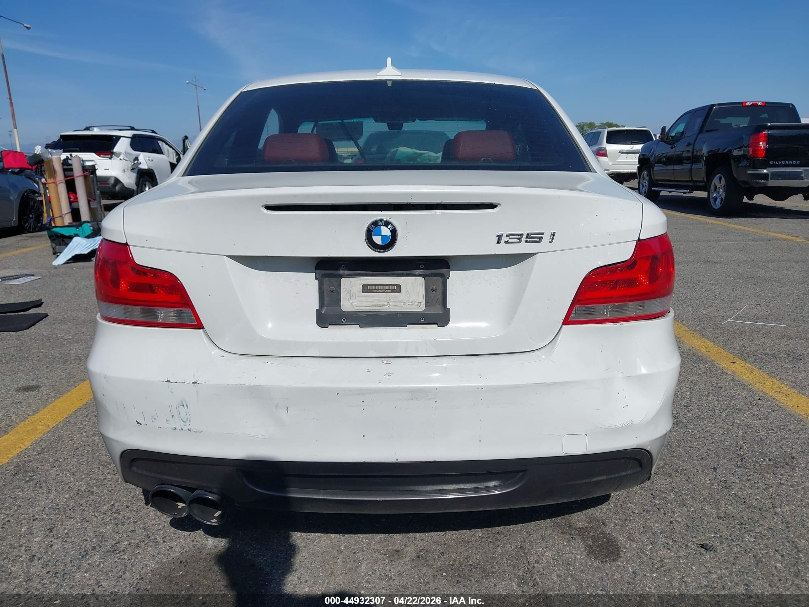 2013 Bmw 135i White vin: WBAUC9C5XDVM13358