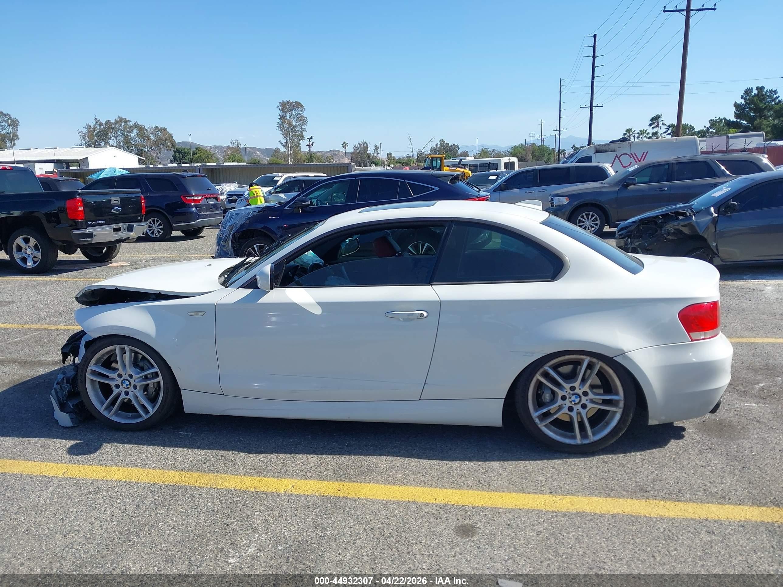 2013 Bmw 135i White vin: WBAUC9C5XDVM13358