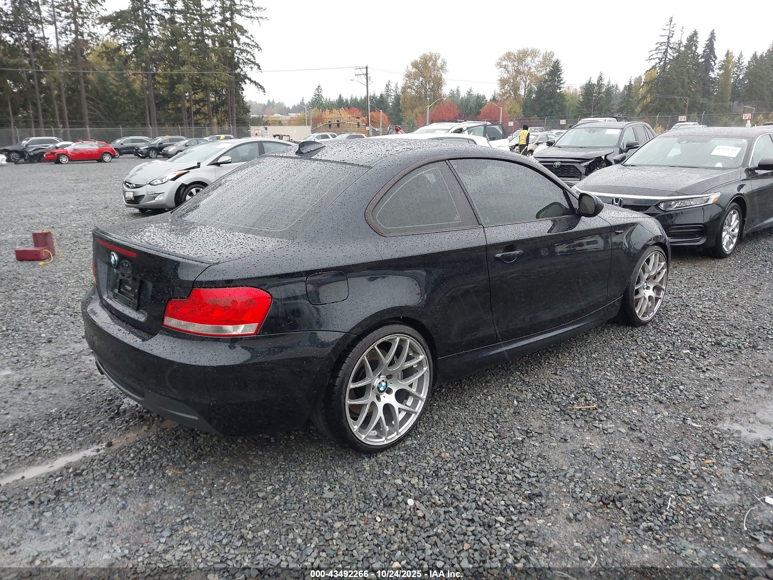 2013 Bmw 135i   Dark Blue vin: WBAUC9C5XDVY60353