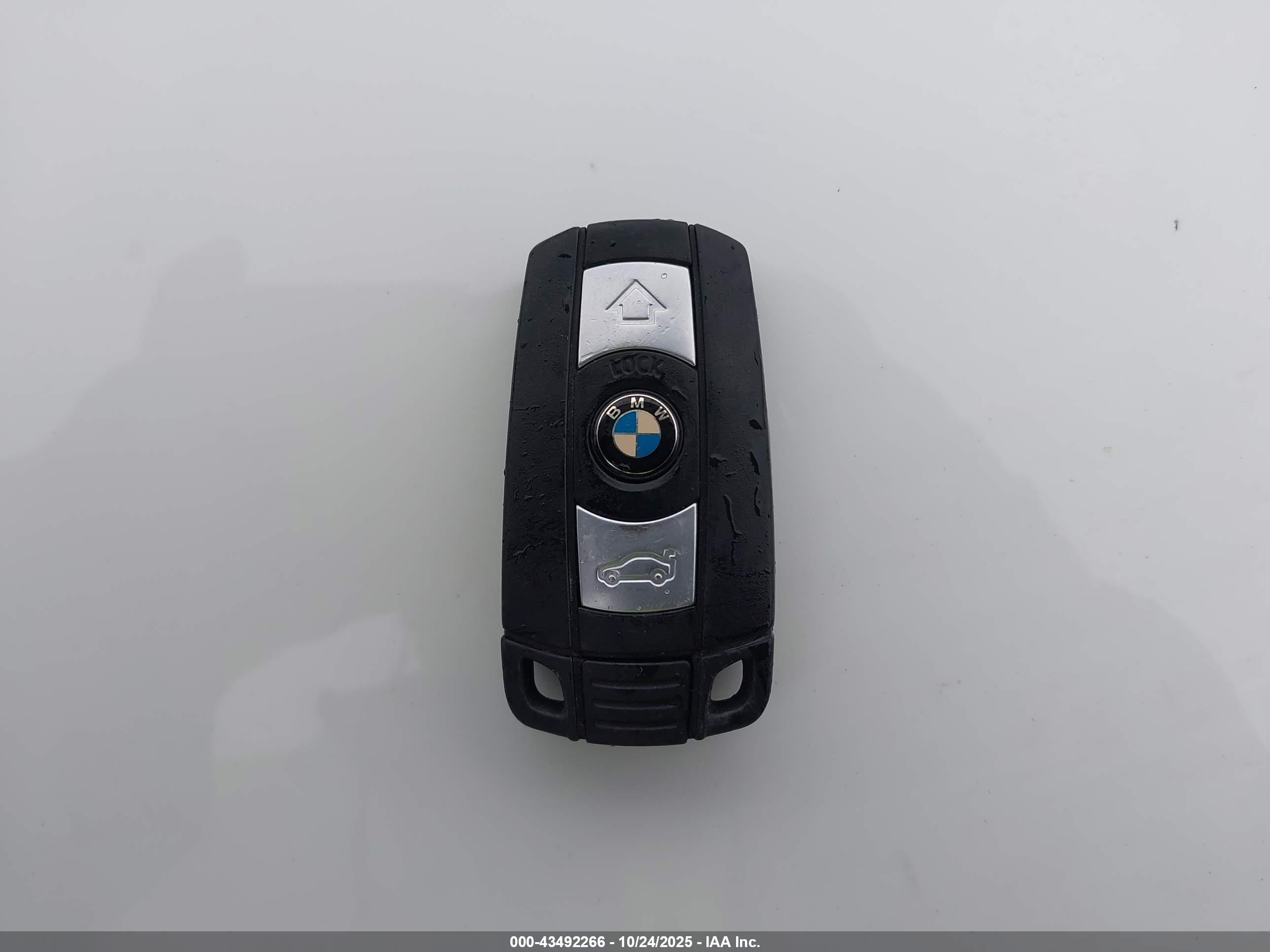 2013 Bmw 135i   Dark Blue vin: WBAUC9C5XDVY60353