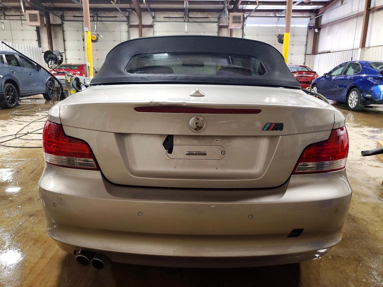 2008 Bmw 128 I Серебряный vin: WBAUL73528VE88164