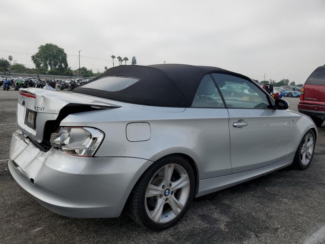 2008 Bmw 128 I Silver vin: WBAUL73528VJ74222