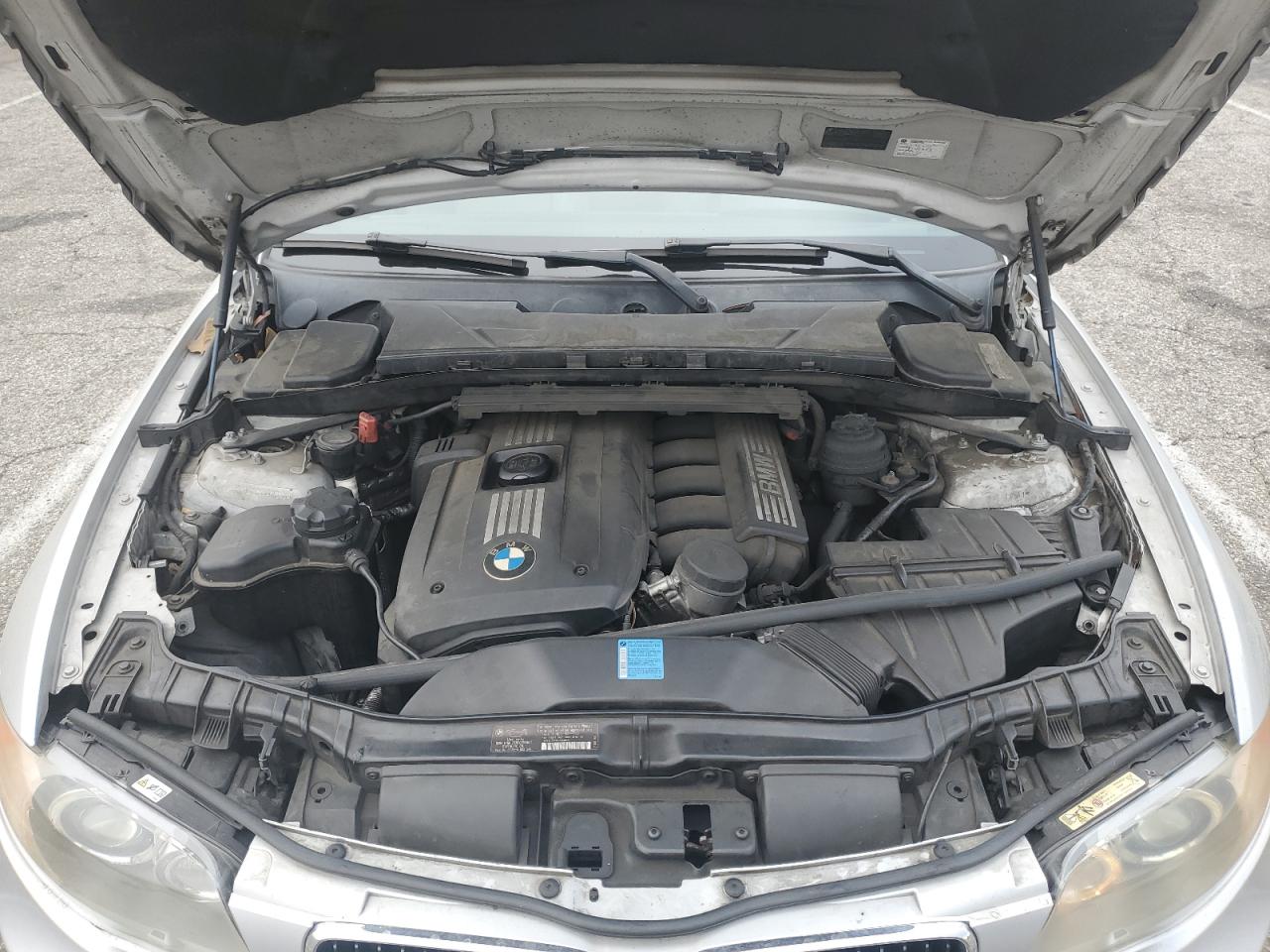 2008 Bmw 128 I Silver vin: WBAUL73528VJ74222