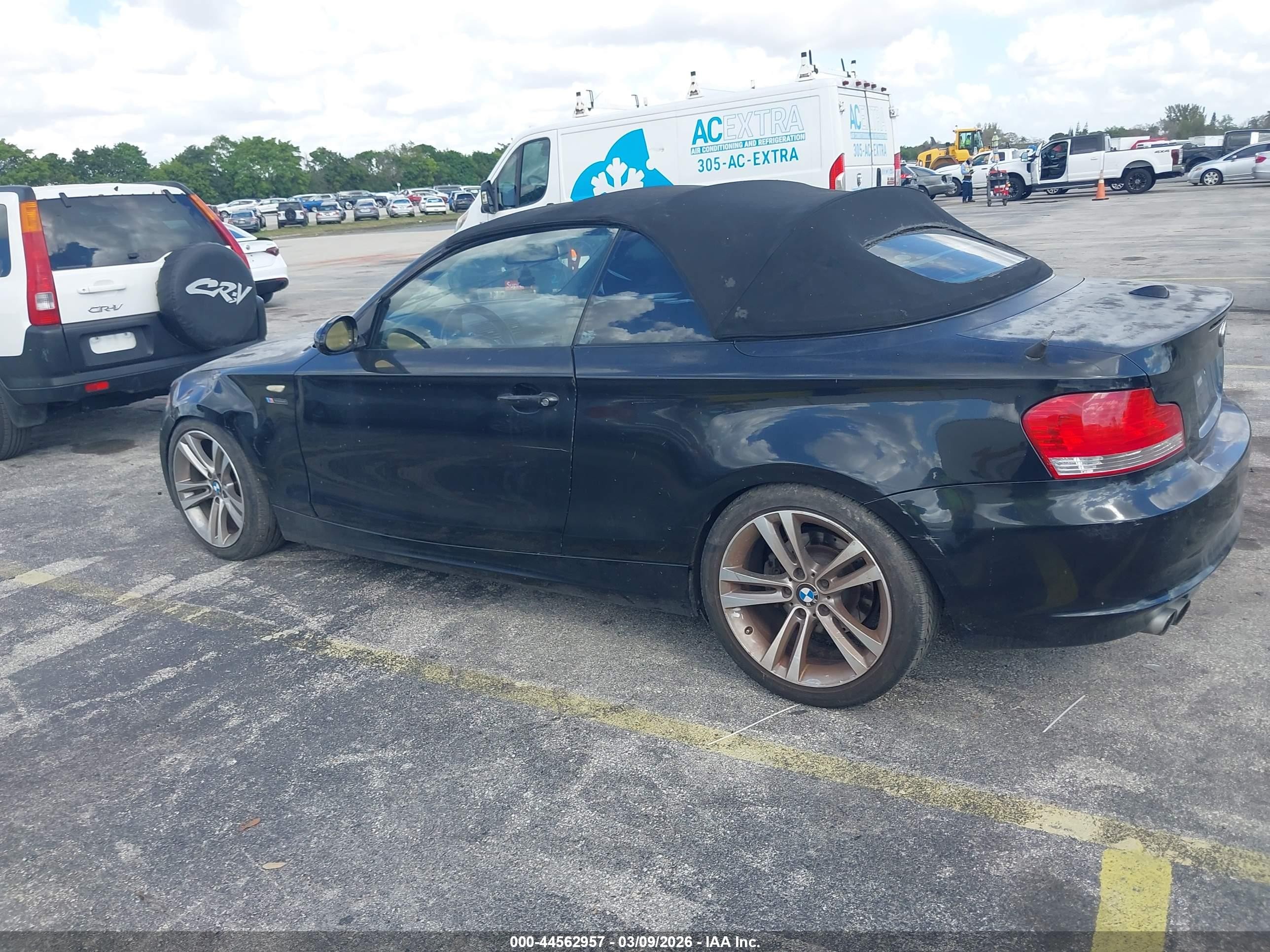 2009 Bmw 128i   Black vin: WBAUL73529VJ75047