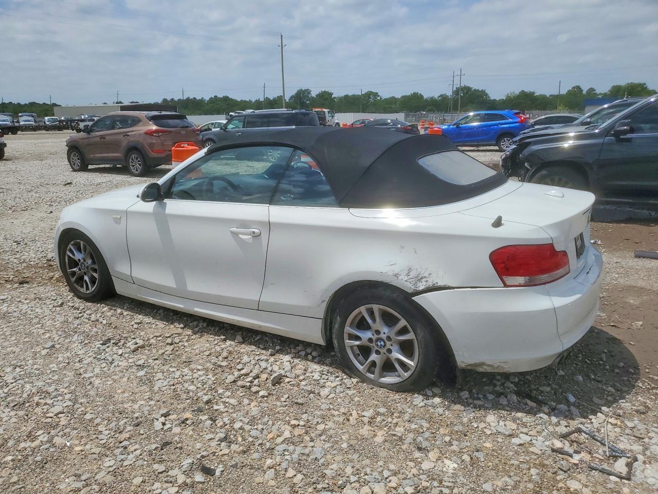 2008 Bmw 128 White vin: WBAUL73538VE89940