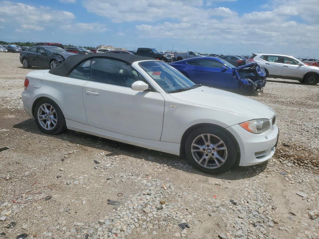 2008 Bmw 128 White vin: WBAUL73538VE89940