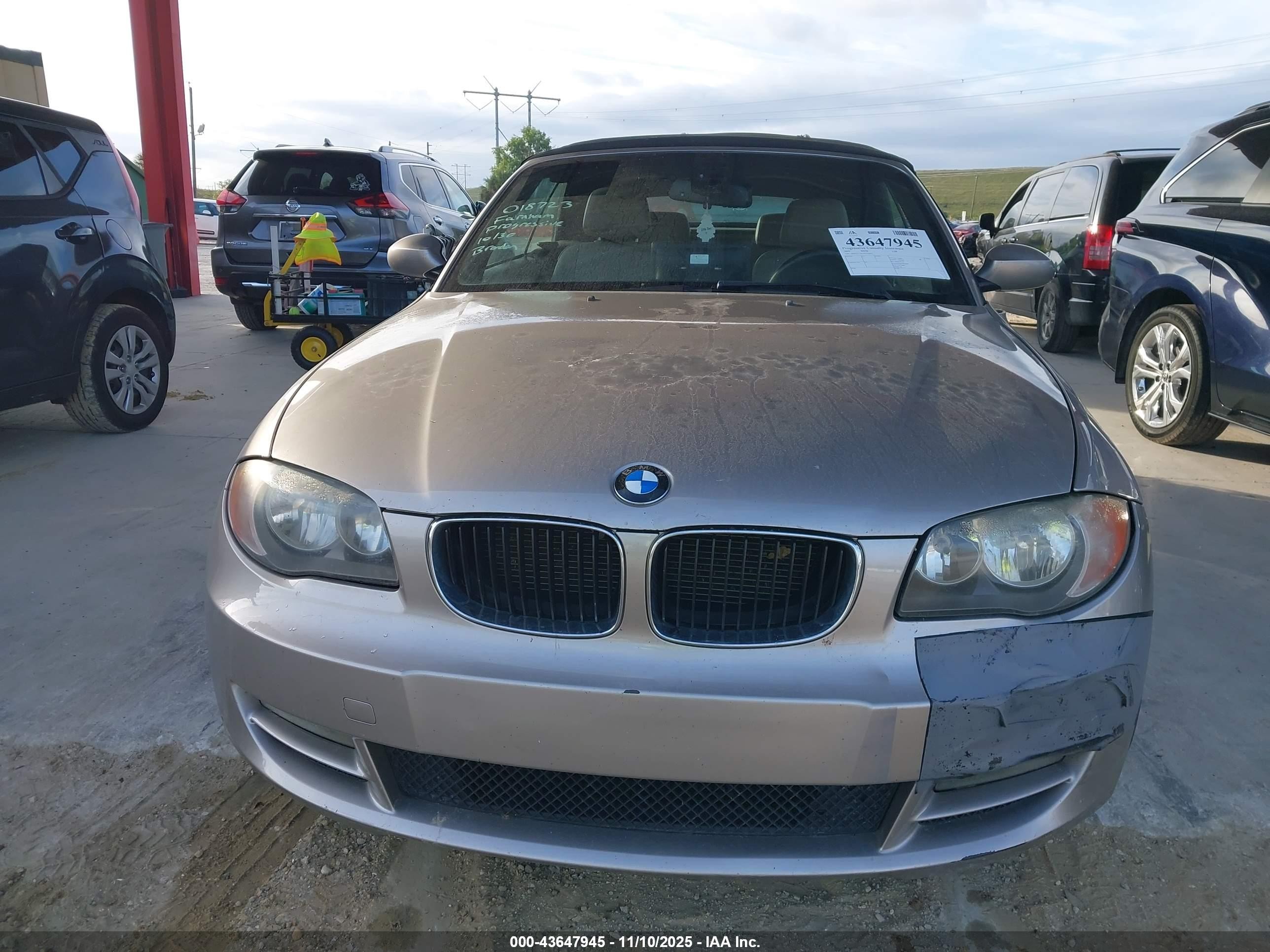 2009 Bmw 128i   Желто-коричневый vin: WBAUL73539VJ76675