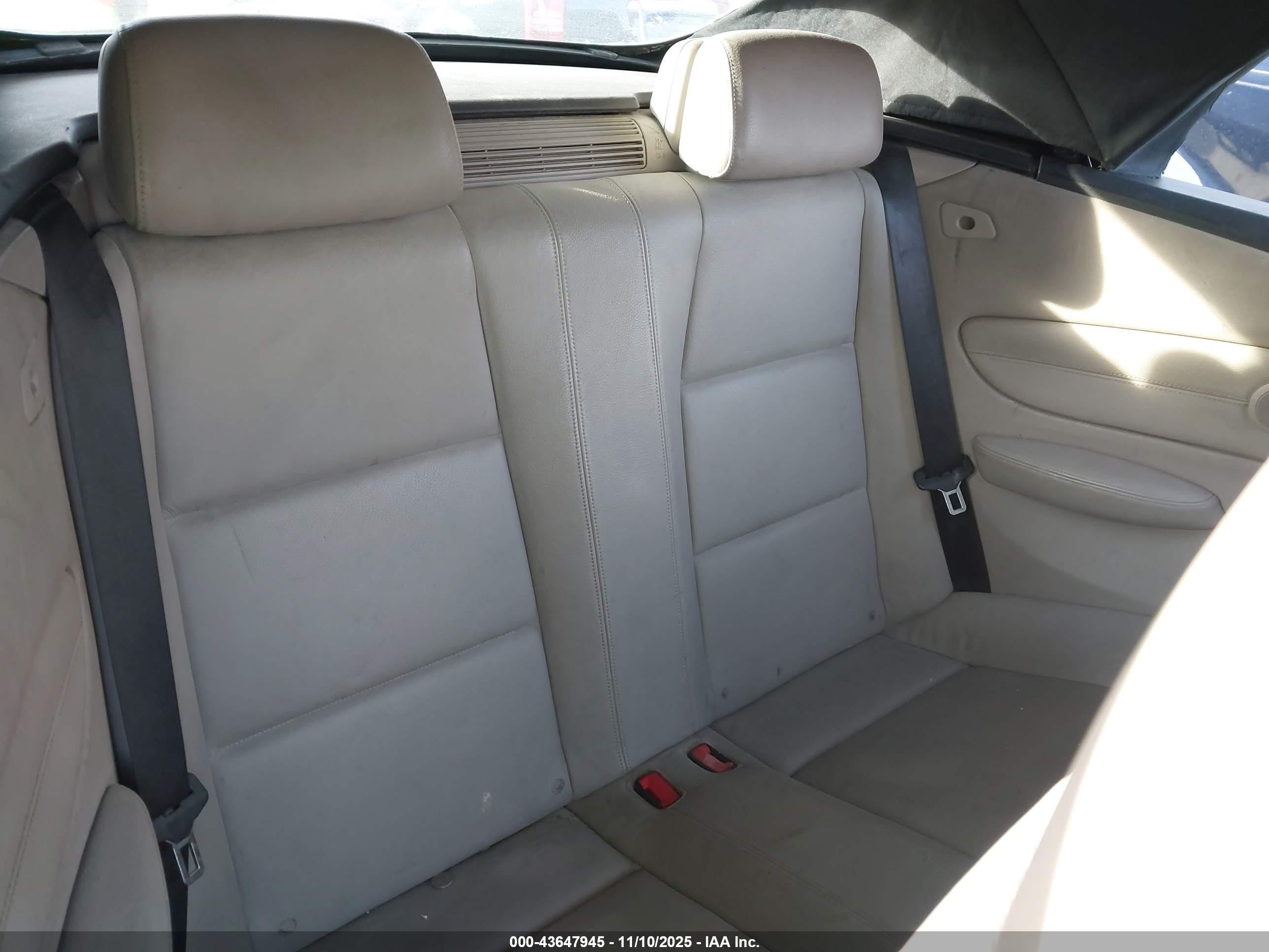 2009 Bmw 128i   Желто-коричневый vin: WBAUL73539VJ76675