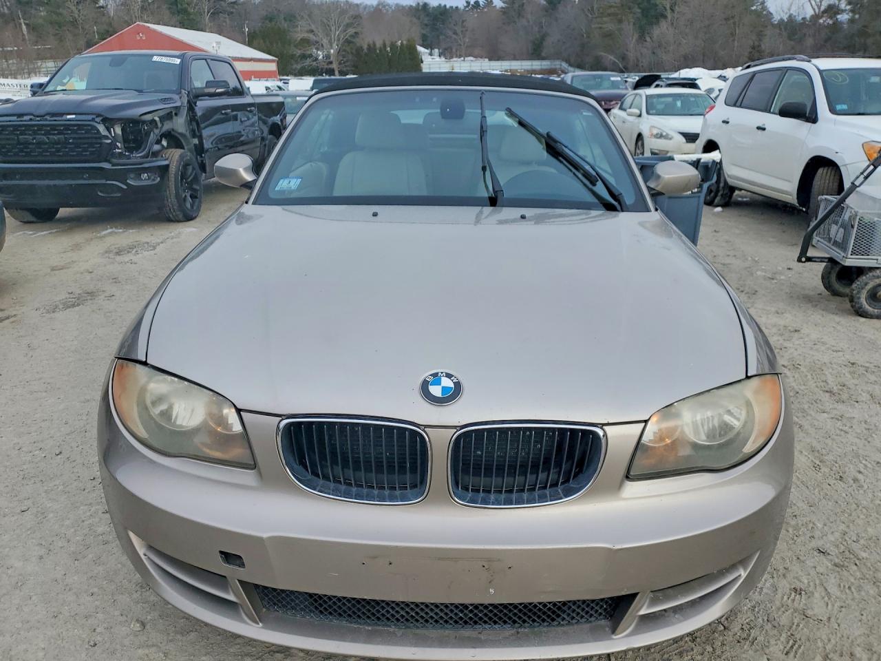 2008 Bmw 128 I Silver vin: WBAUL73548VE88456