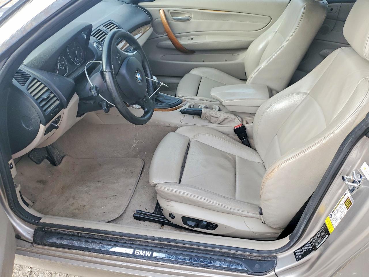 2008 Bmw 128 I Silver vin: WBAUL73548VE88456