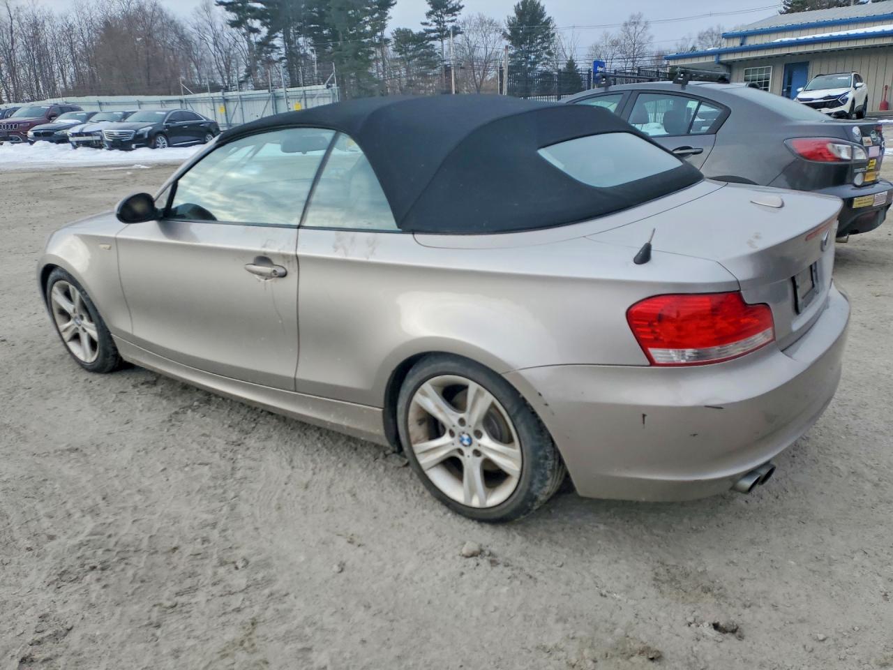 2008 Bmw 128 I Silver vin: WBAUL73548VE88456