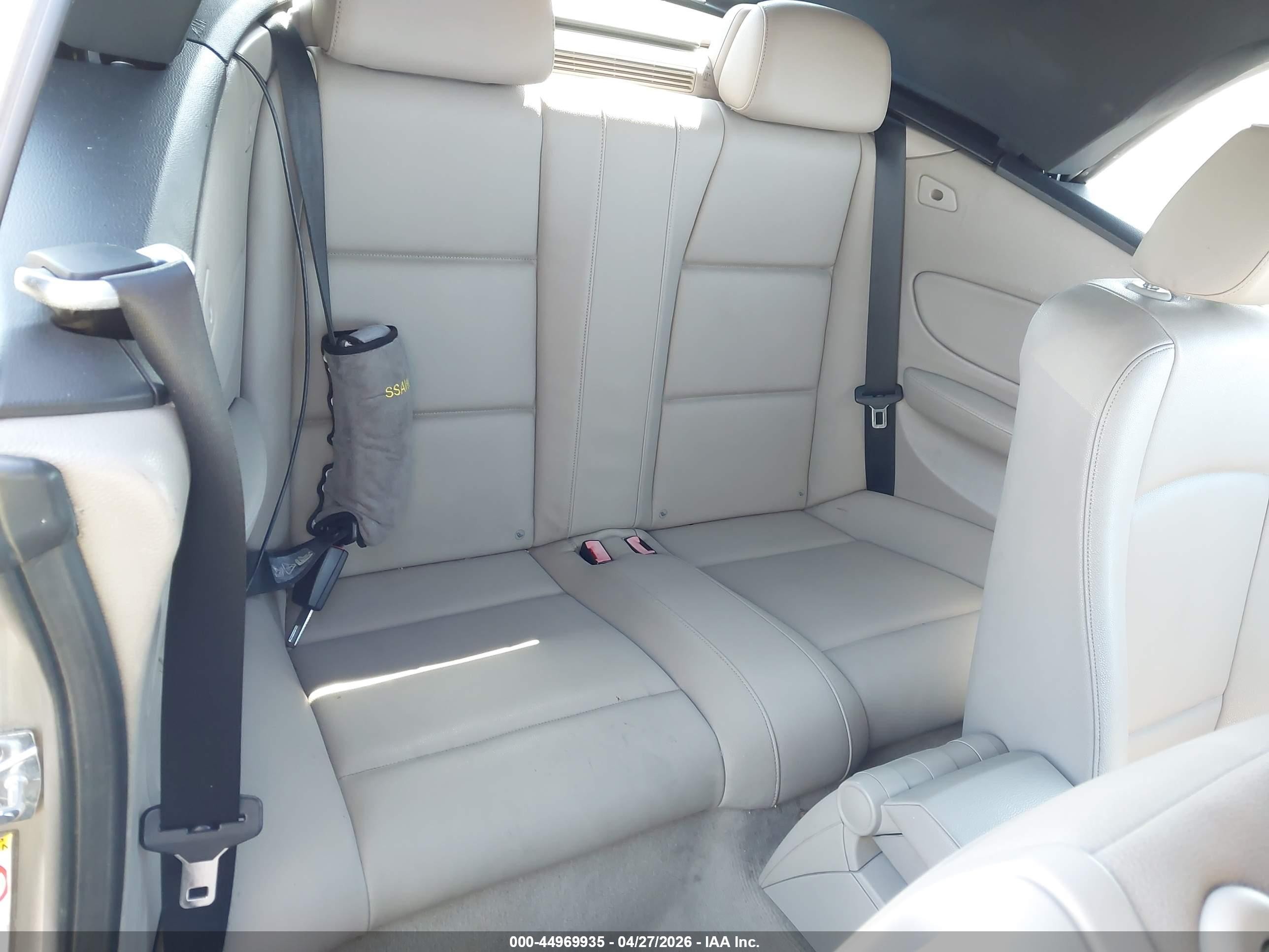 2008 Bmw 128i   Золотой vin: WBAUL73548VJ73976