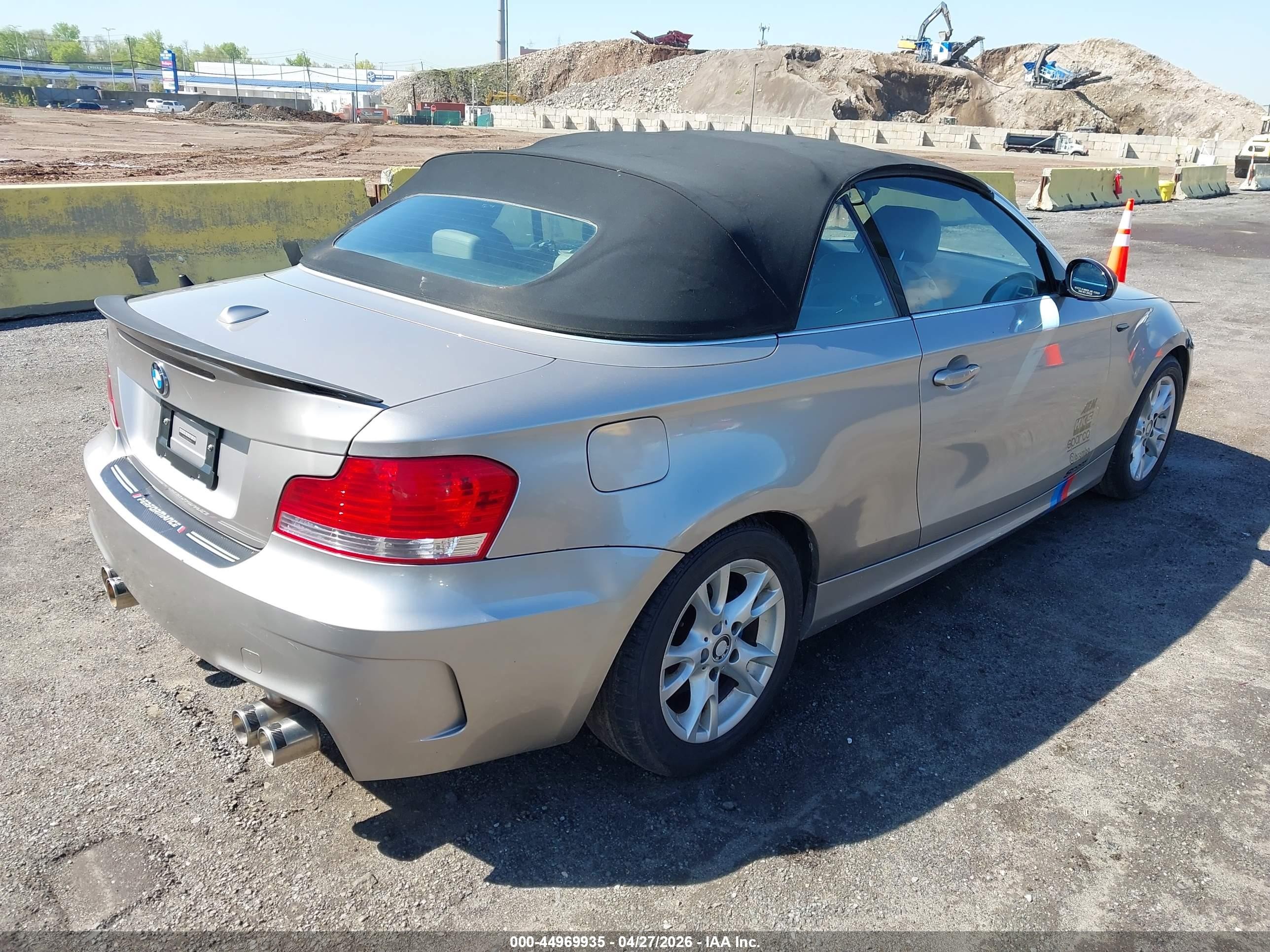 2008 Bmw 128i   Золотой vin: WBAUL73548VJ73976
