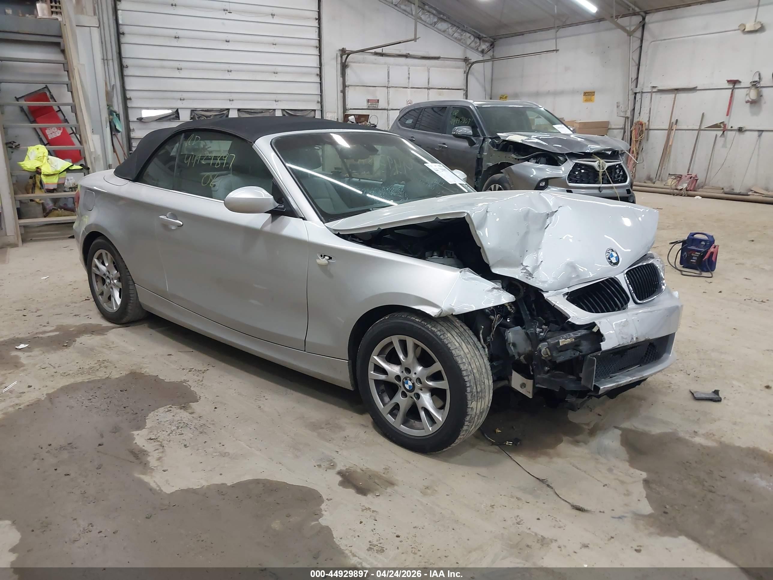 2008 Bmw 128i   Silver vin: WBAUL73558VE89759