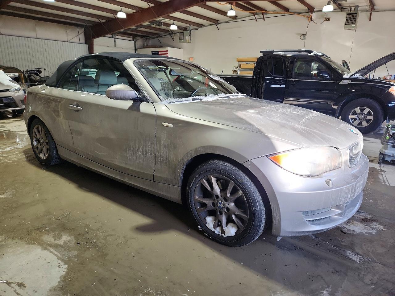 2009 Bmw 128 I Gold vin: WBAUL73559VJ75155