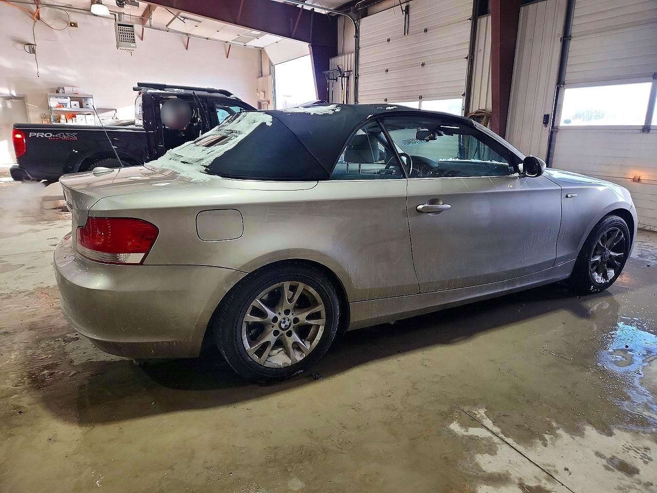 2009 Bmw 128 I Gold vin: WBAUL73559VJ75155