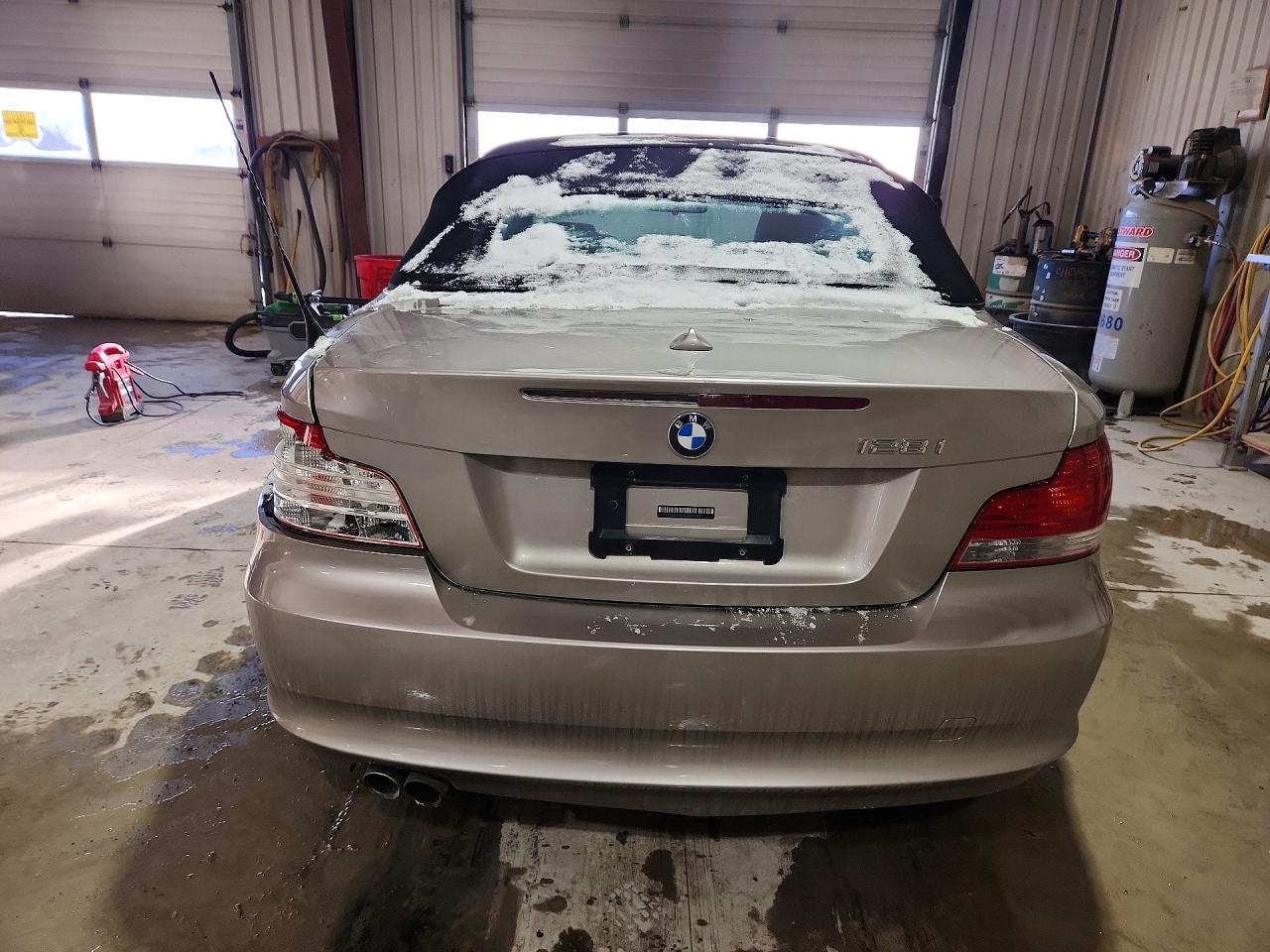 2009 Bmw 128 I Gold vin: WBAUL73559VJ75155