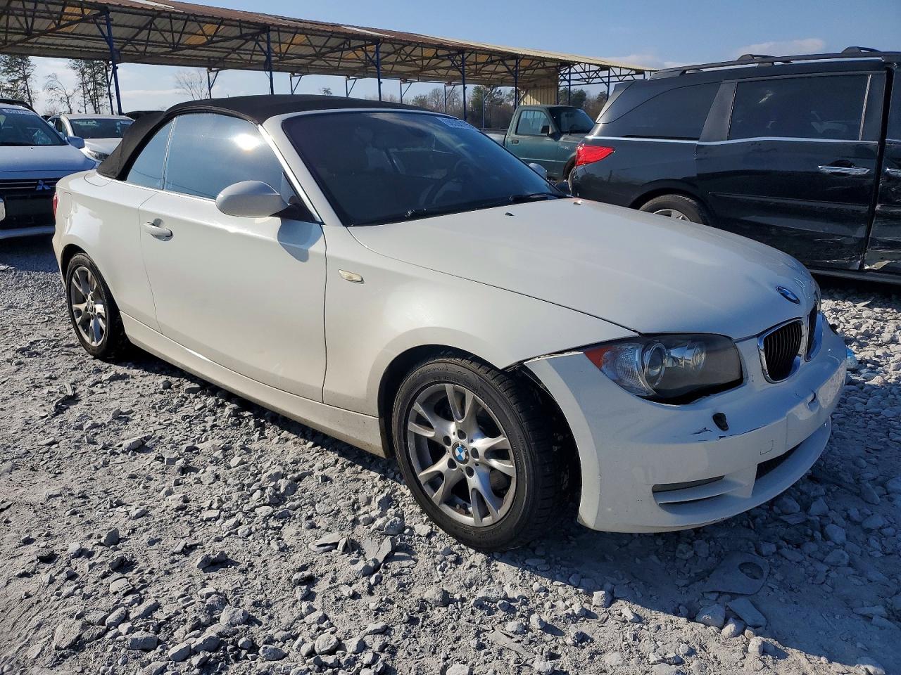 2009 Bmw 128 I Белый vin: WBAUL73559VJ75382