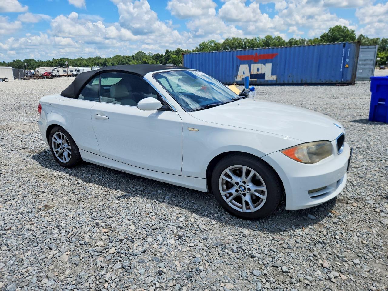 2009 Bmw 128 I Белый vin: WBAUL73559VJ75530