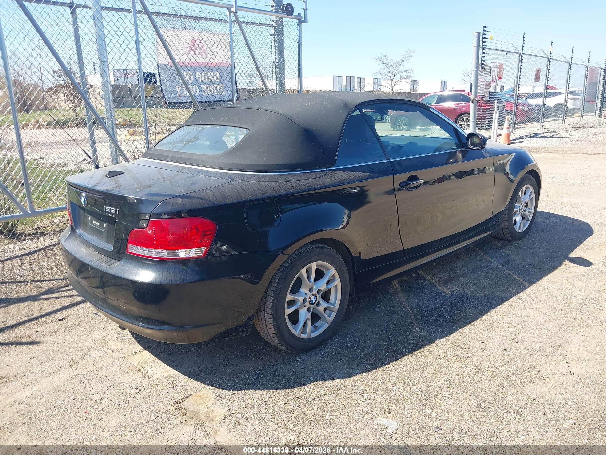2009 Bmw 128i   Black vin: WBAUL73569VJ74922