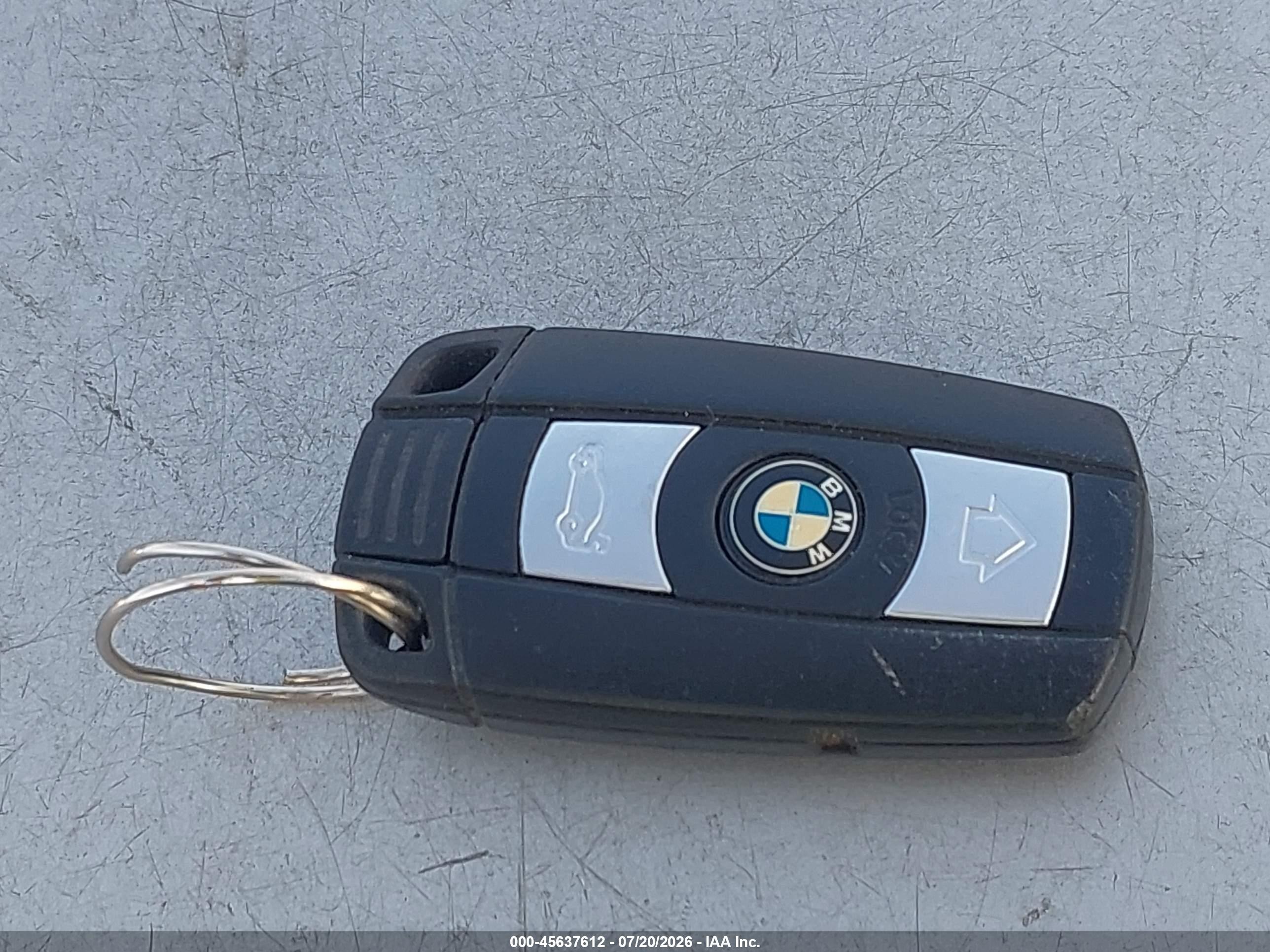 2009 Bmw 128i   Серебряный vin: WBAUL73569VJ74984