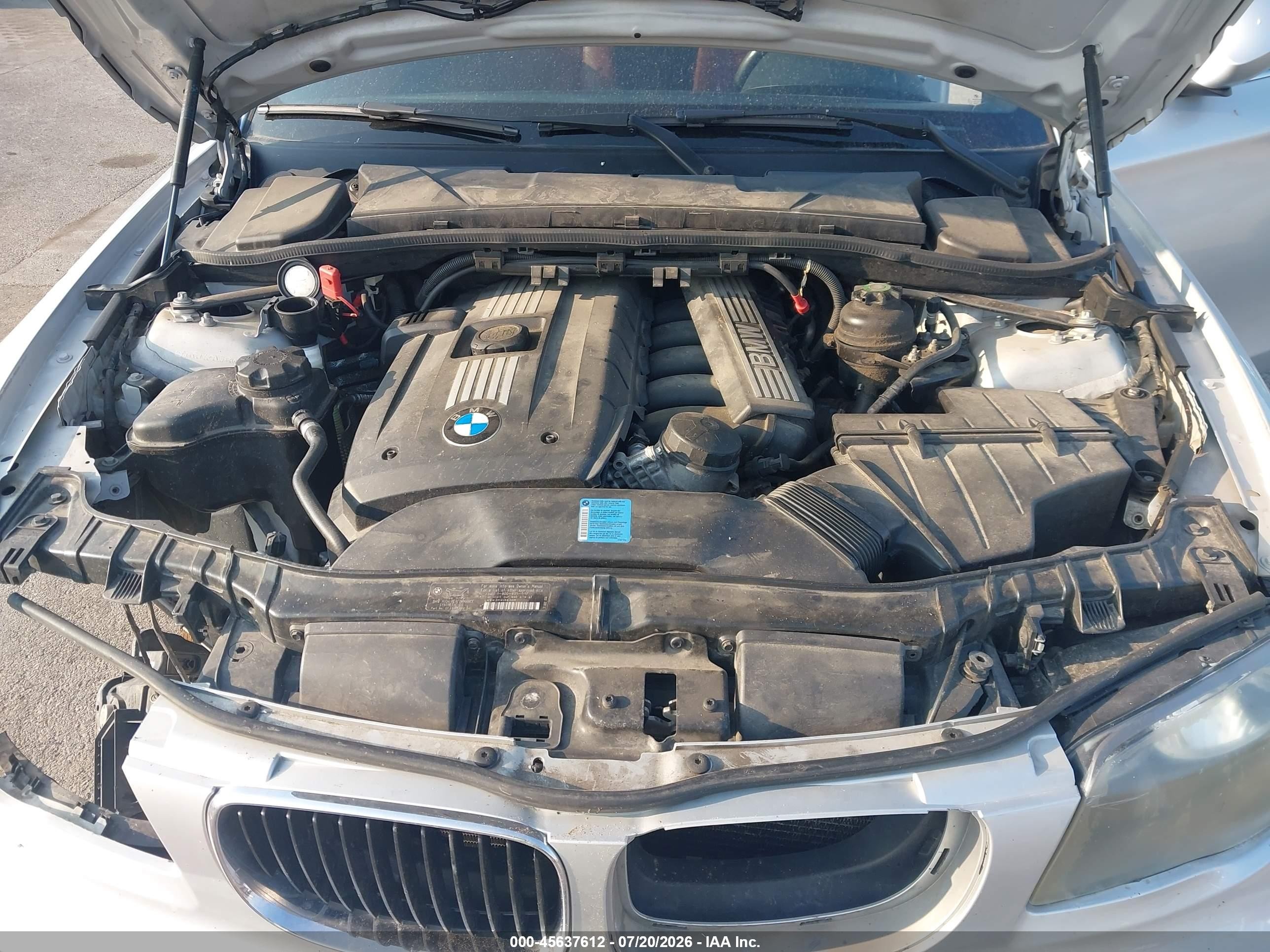 2009 Bmw 128i   Серебряный vin: WBAUL73569VJ74984